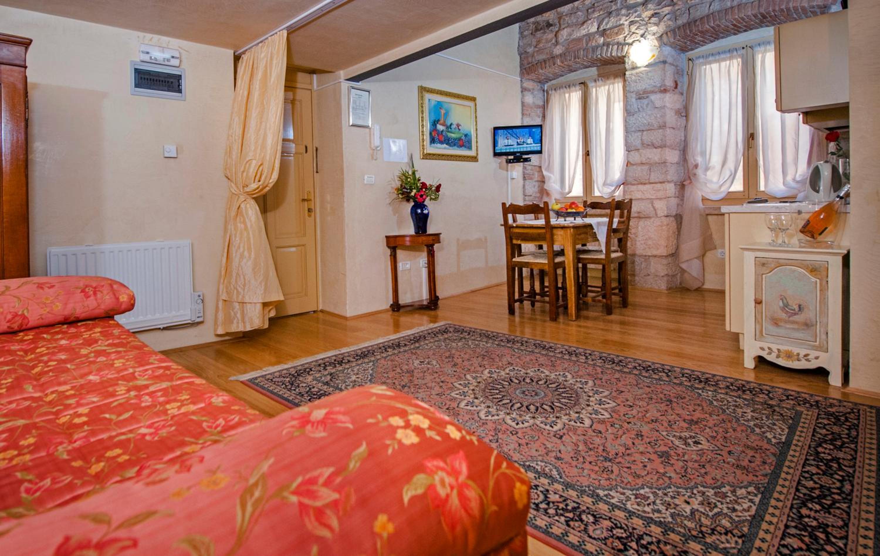 Duplex Apartment - Photo 16