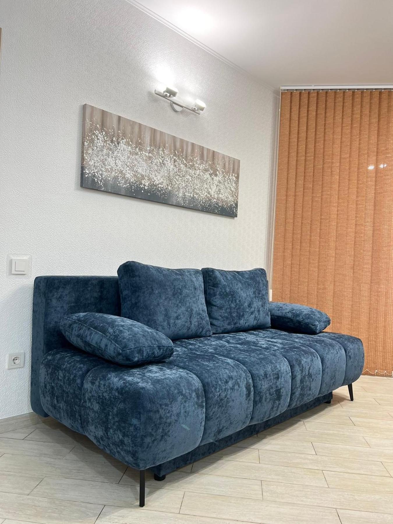 Apartment with Balcony photo 2