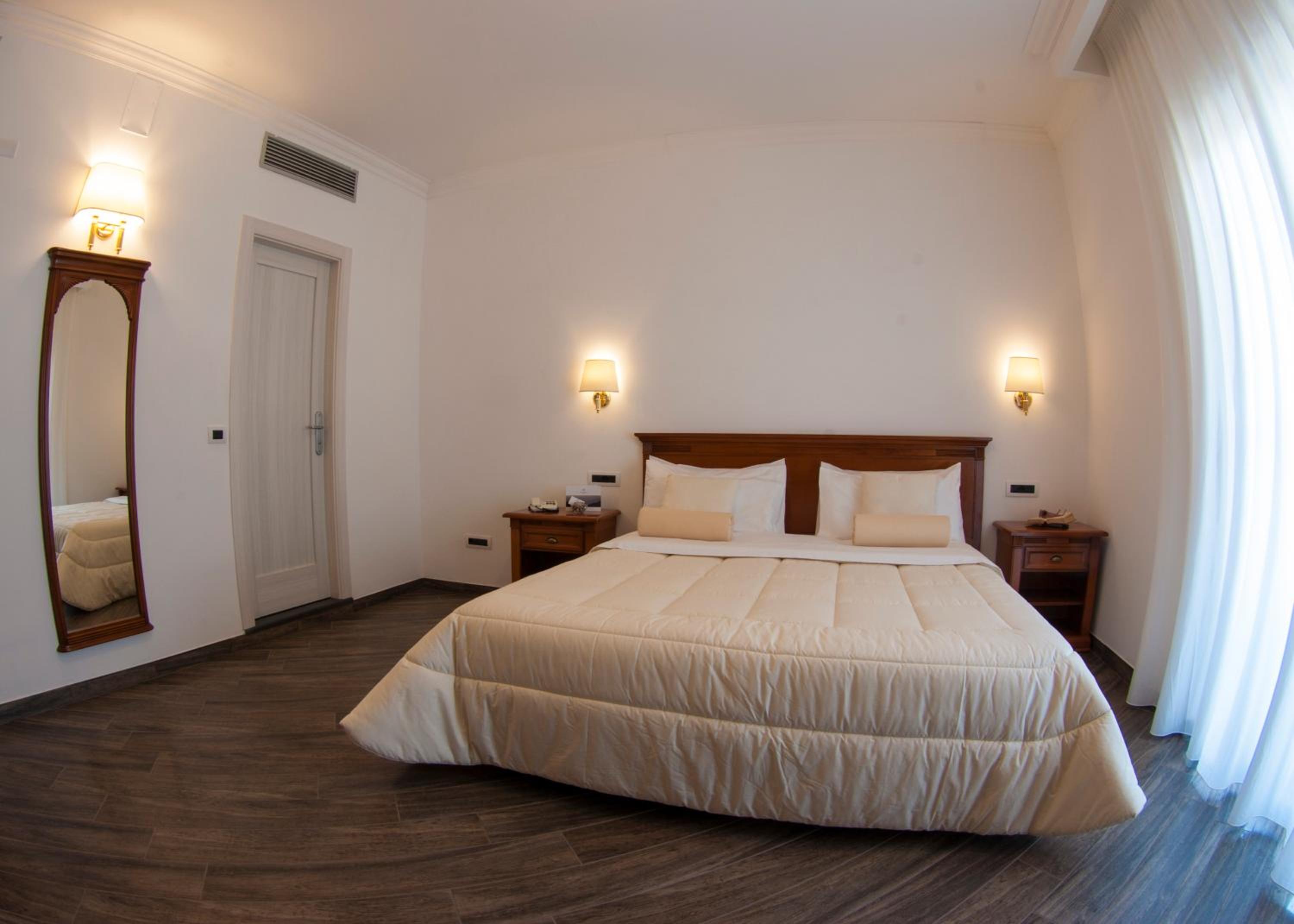 Superior Double Room - Photo 13