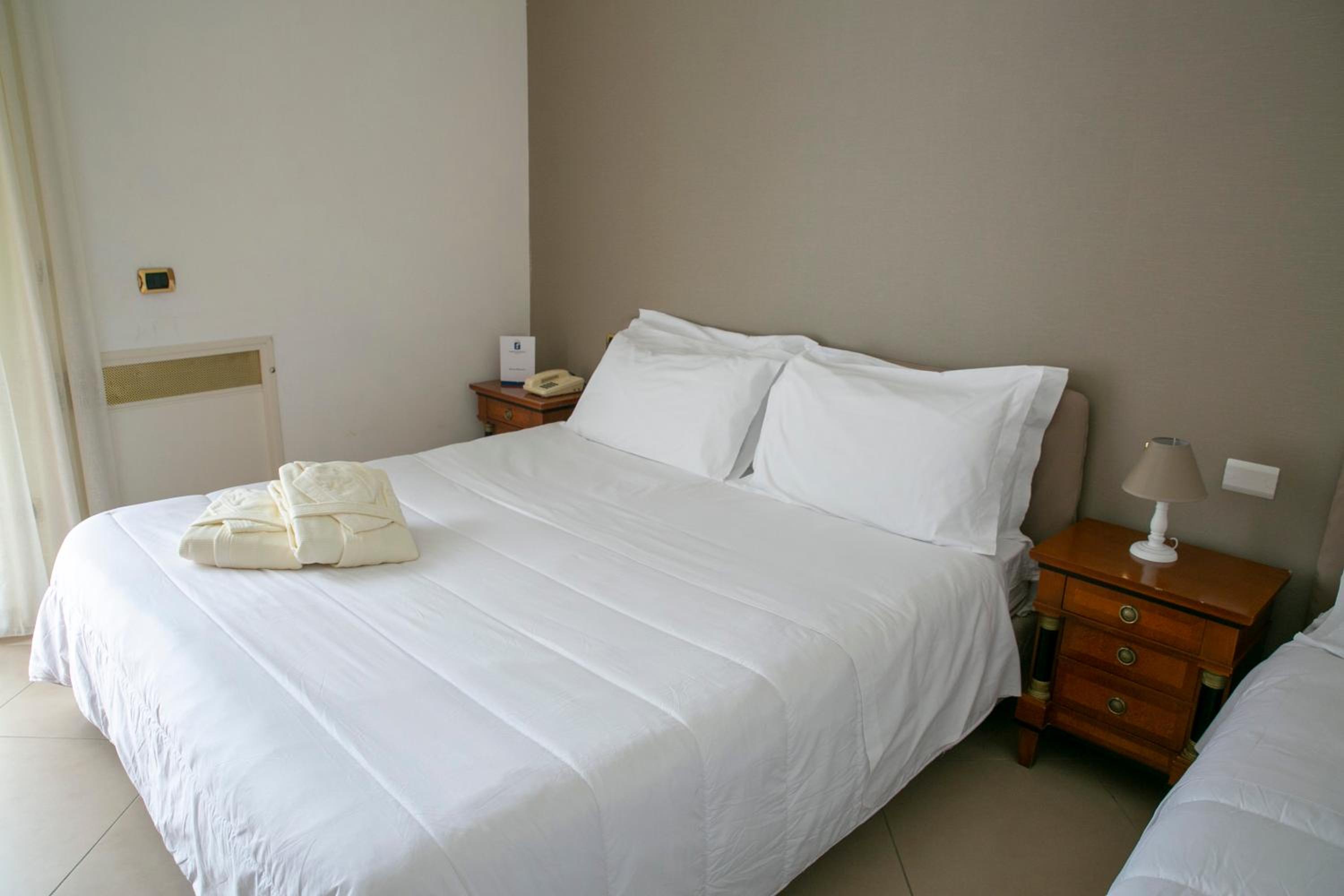 Superior Double Room - Photo 6