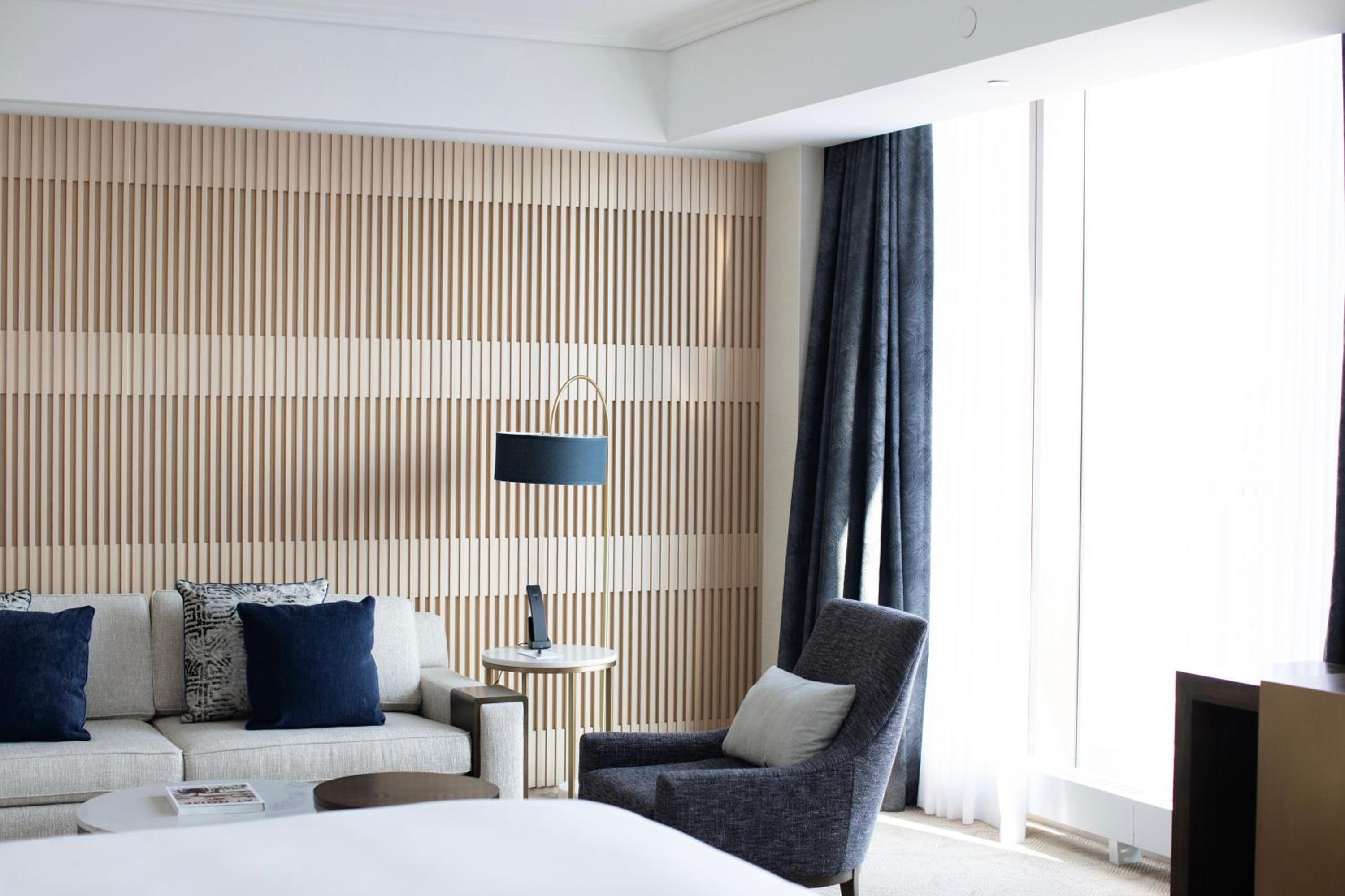 River View Executive Suite - Photo 3