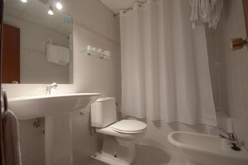 Double or Twin Room photo 2