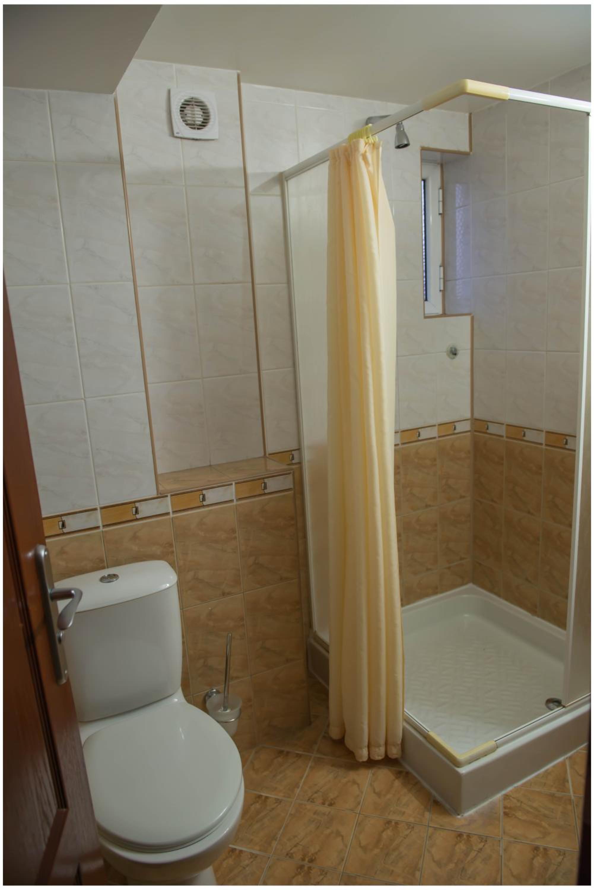 Standard Twin Room with Garden View photo 3