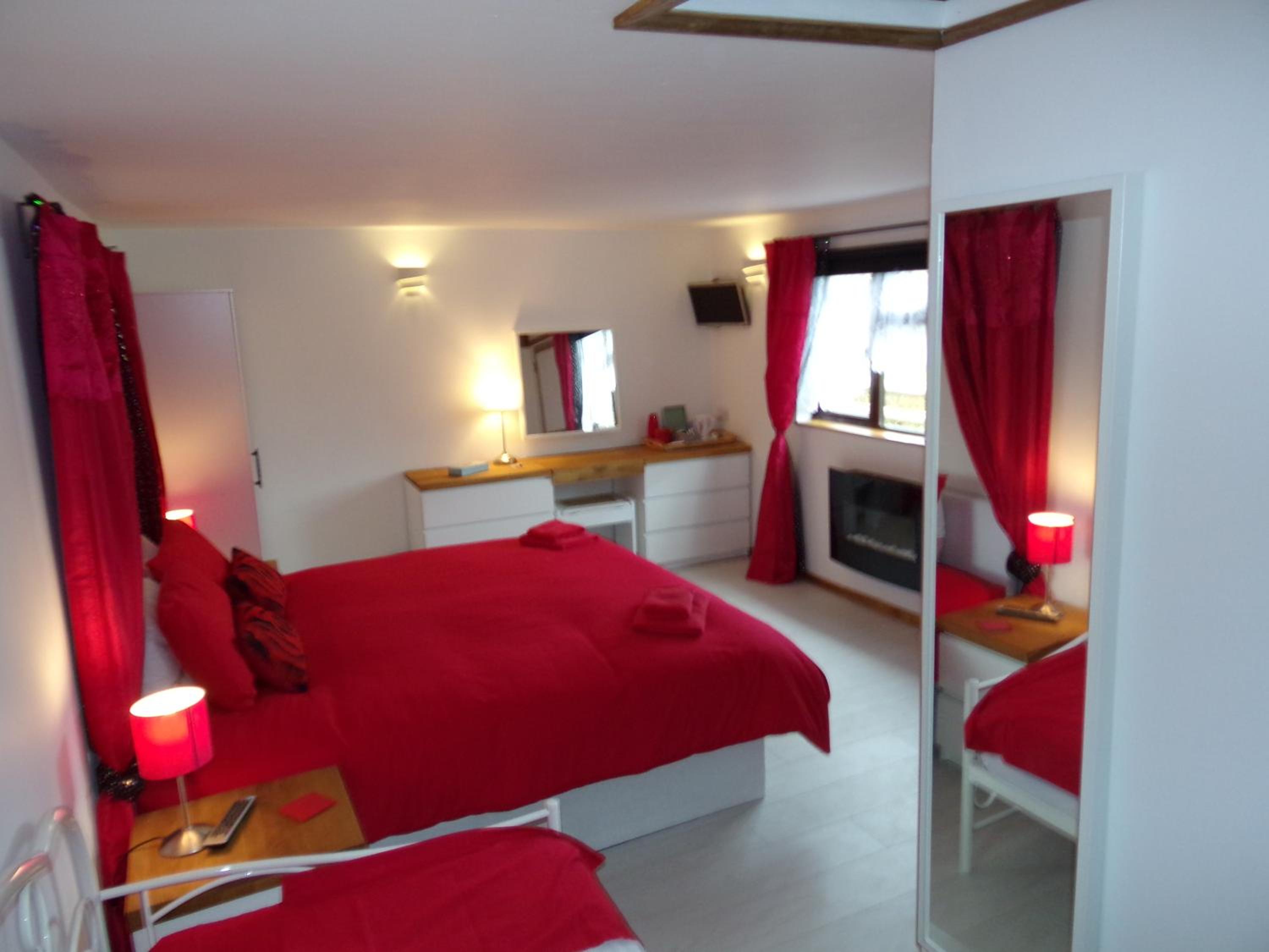 Triple Room with Shower photo 3
