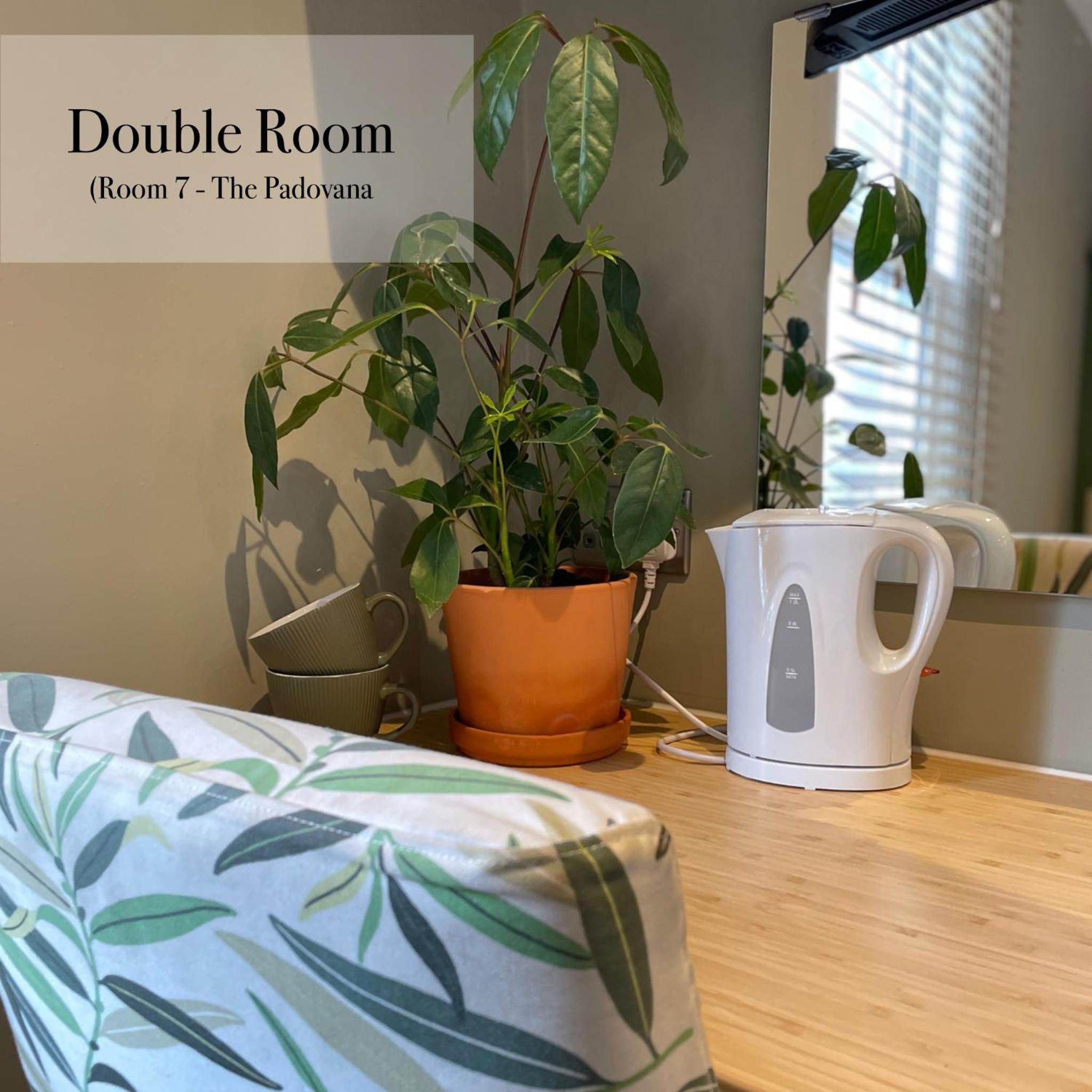 Double Room photo 2