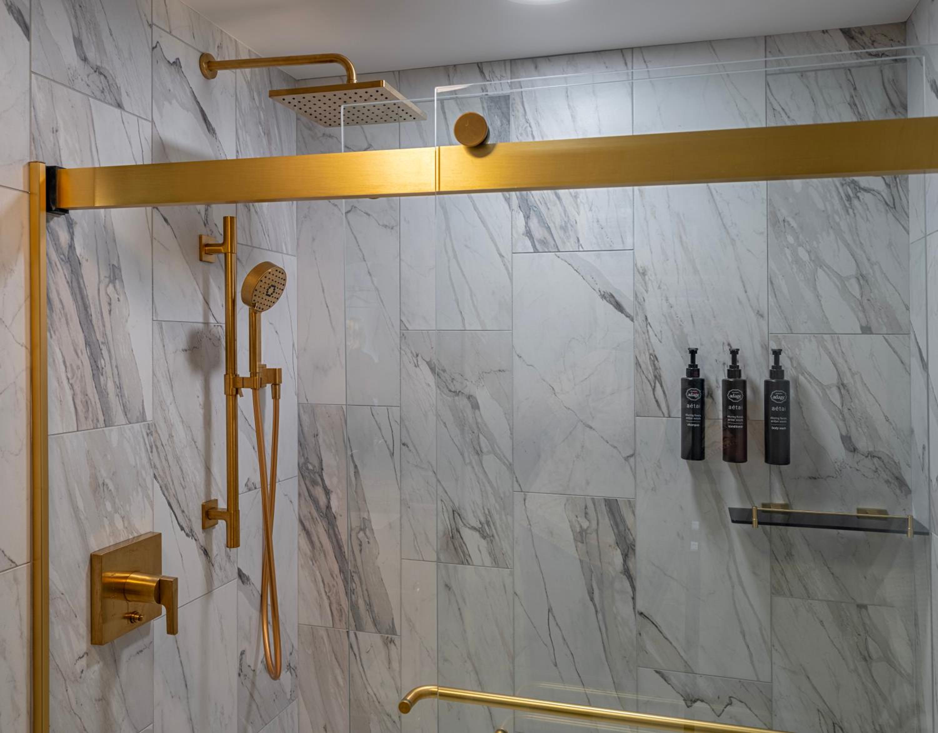Traditional King Room - Mobility Accessible with Roll-In Shower