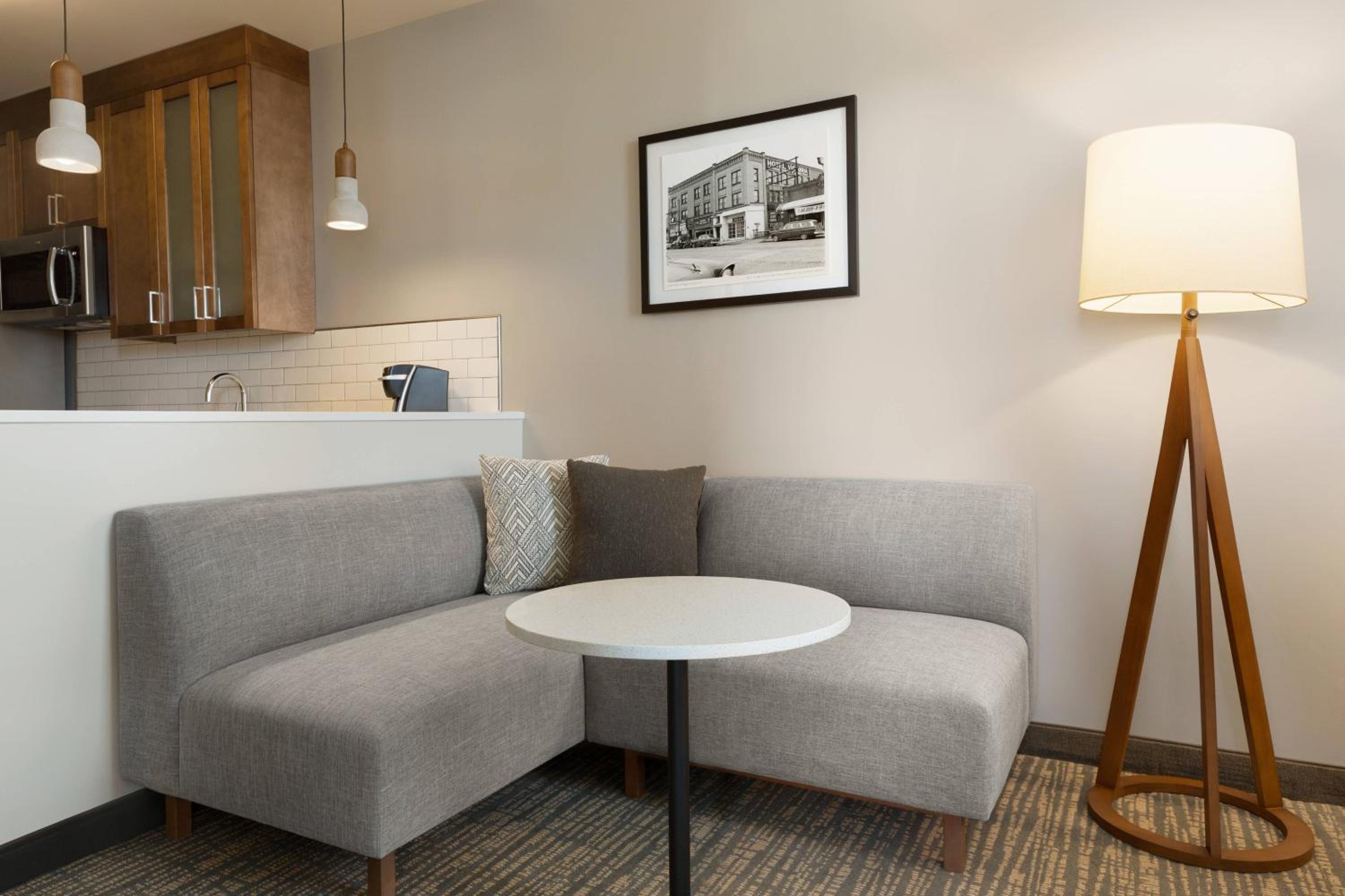 One-Bedroom King Suite  - Photo 3