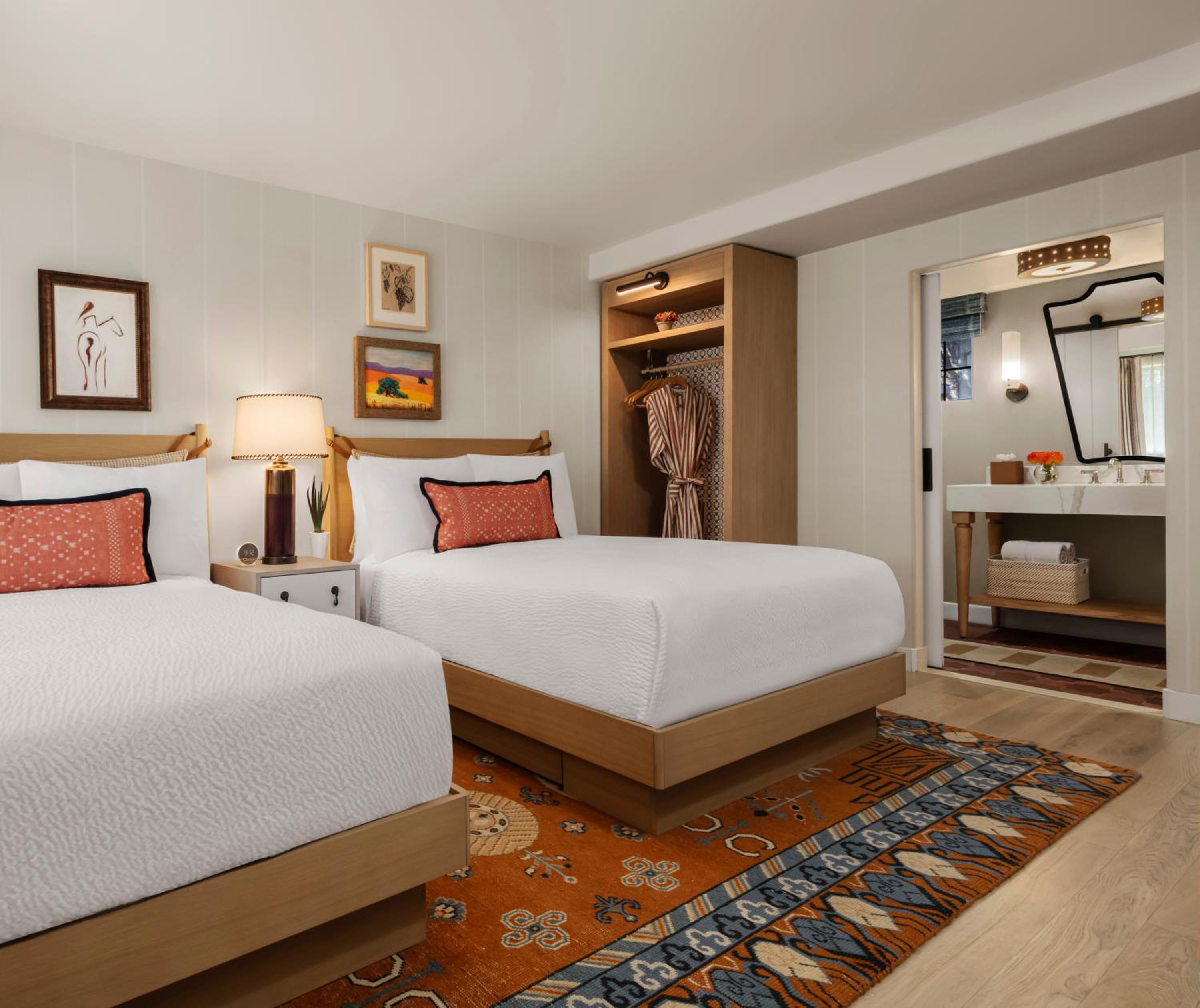 Standard Double Room - Photo 2