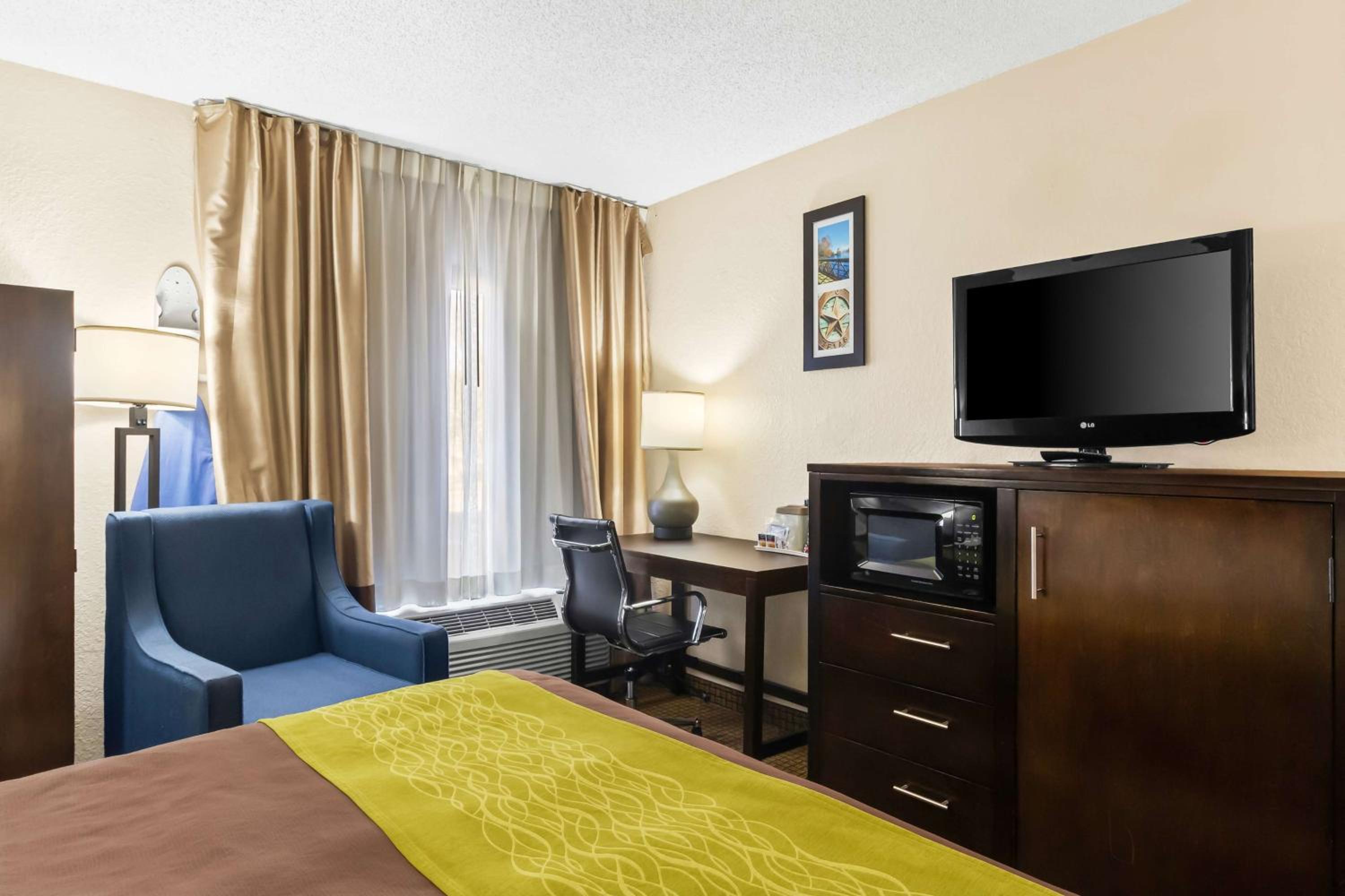 King Room - Disability Access - Photo 3