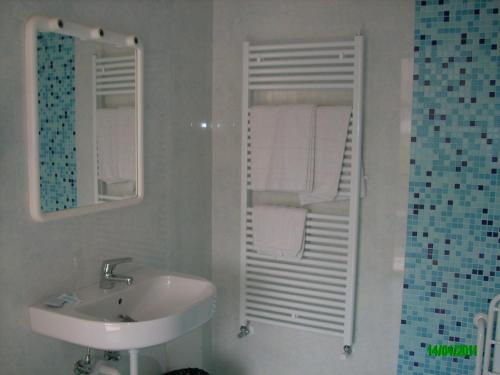 Economy Double or Twin Room photo 1