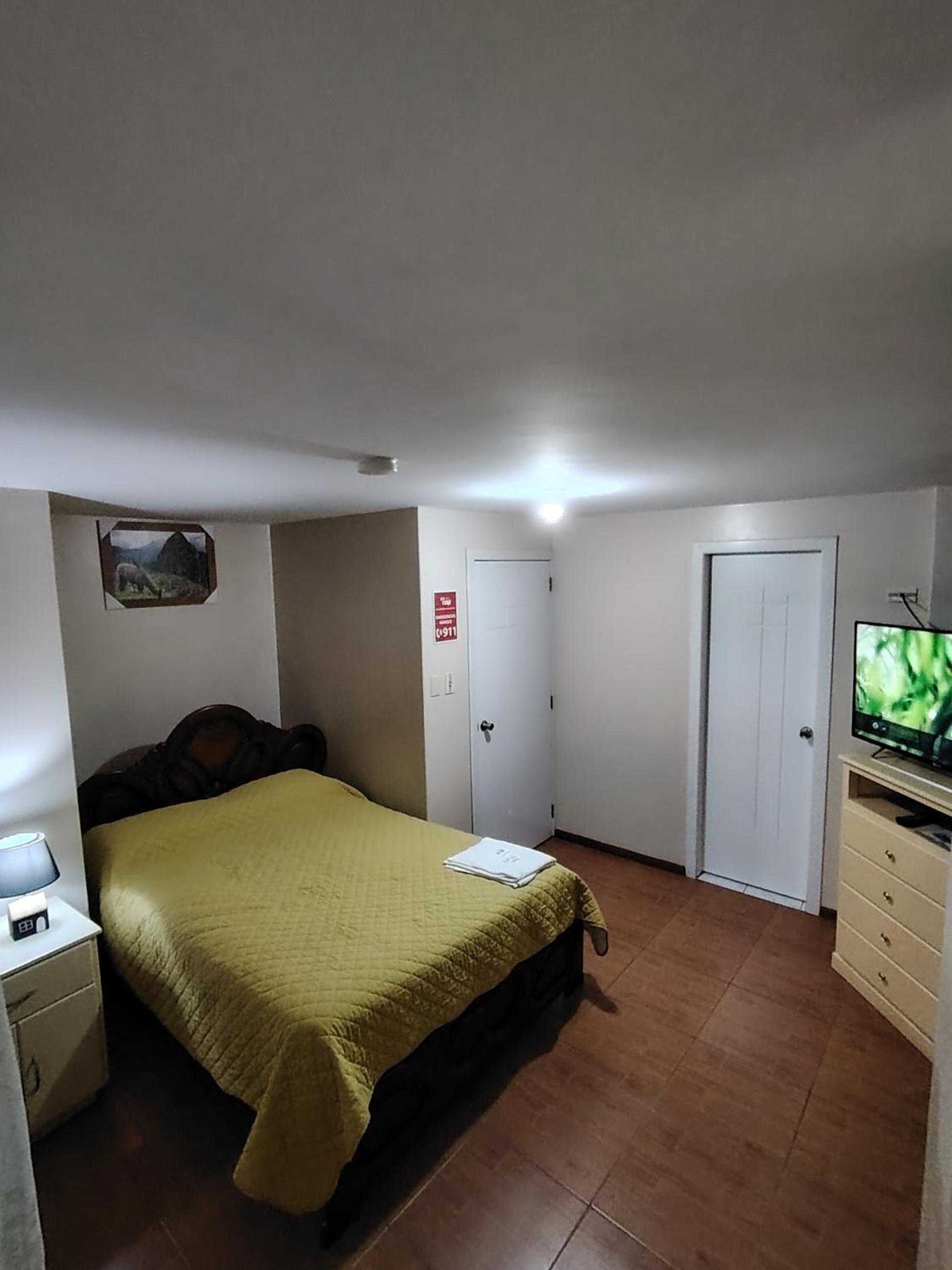 Queen Room with Spa Bath photo 1