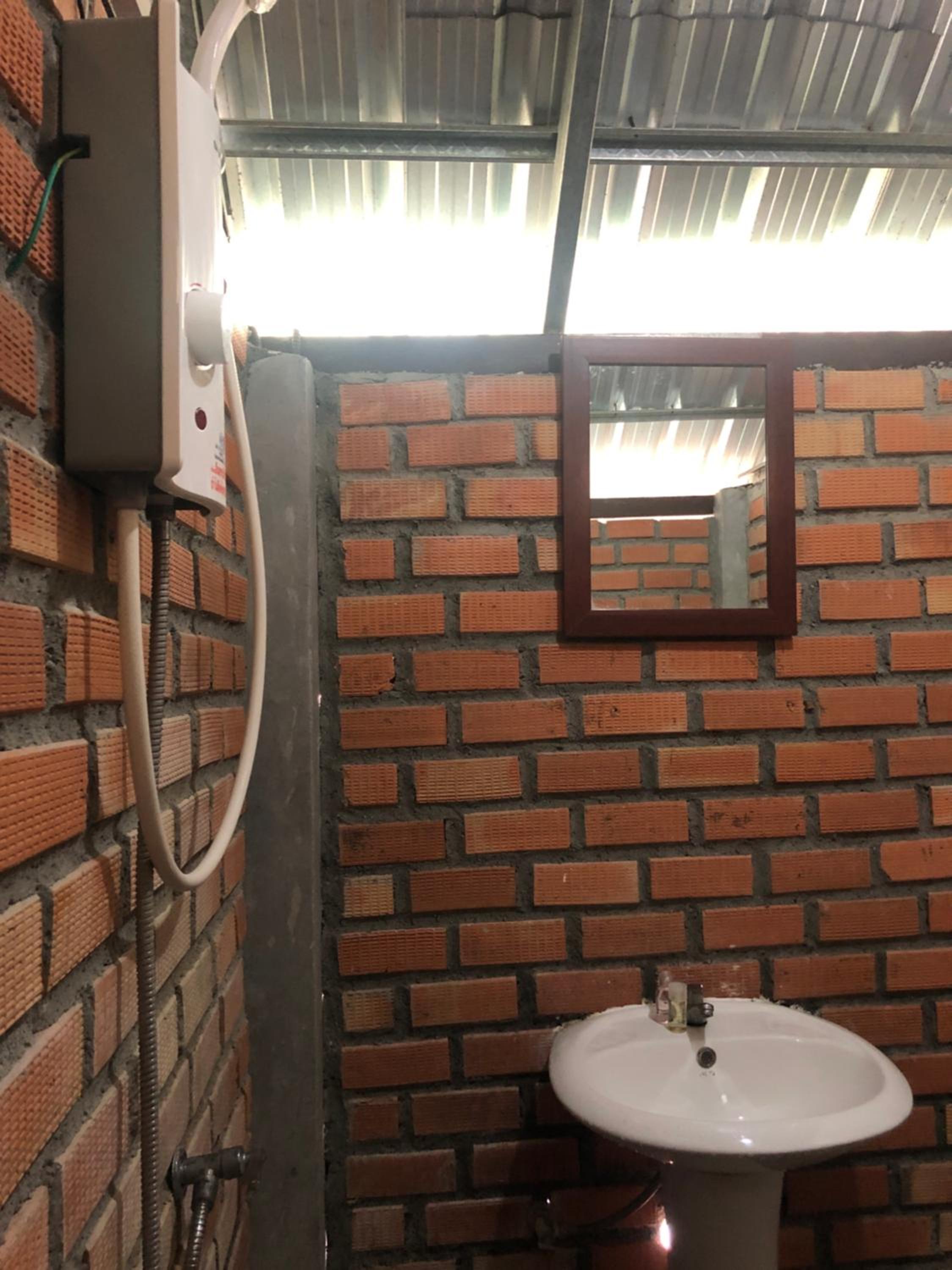 Standard Double Room with Fan - Photo 15
