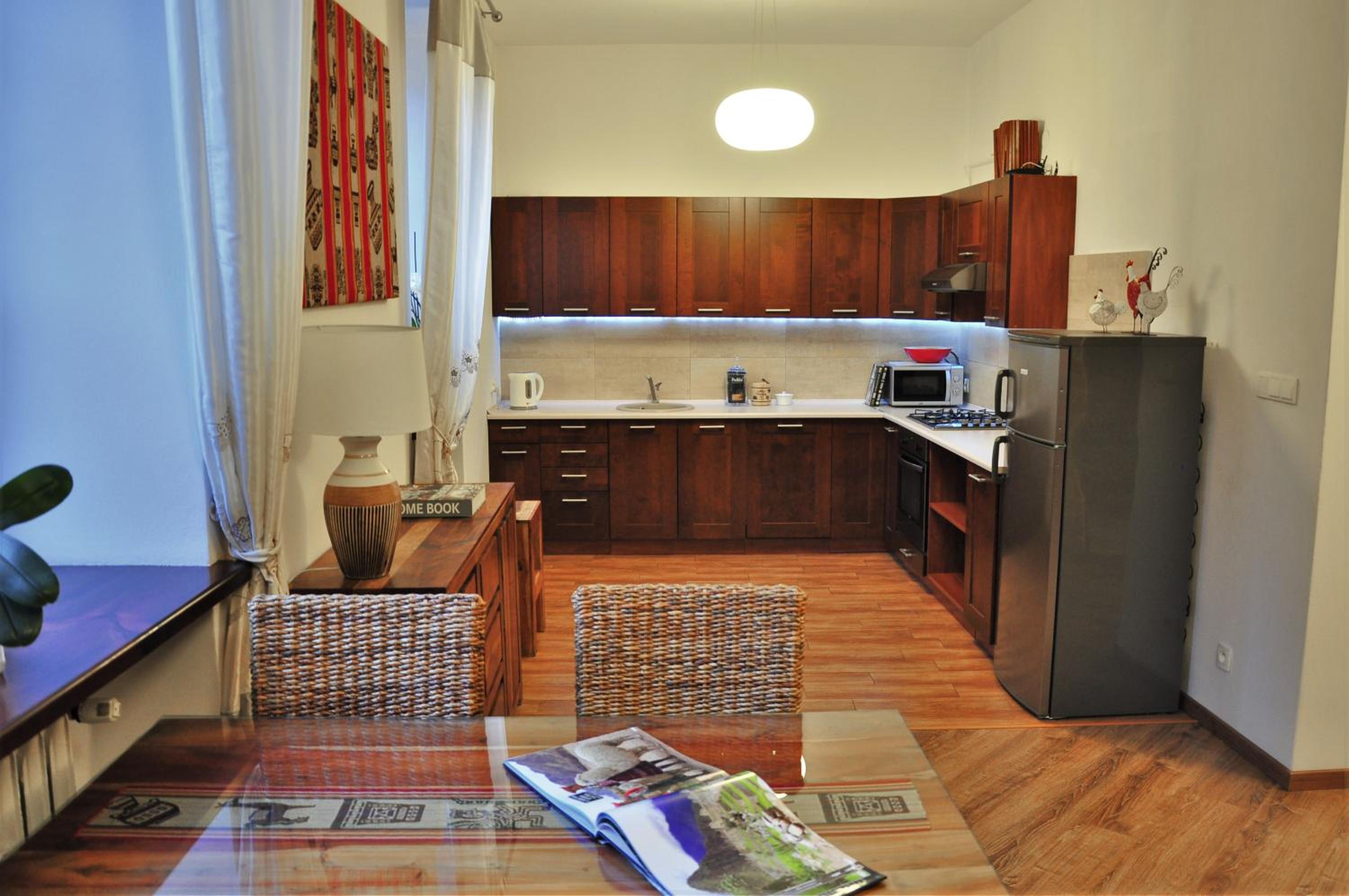 One-Bedroom Apartment with Sofa Bed - Photo 9