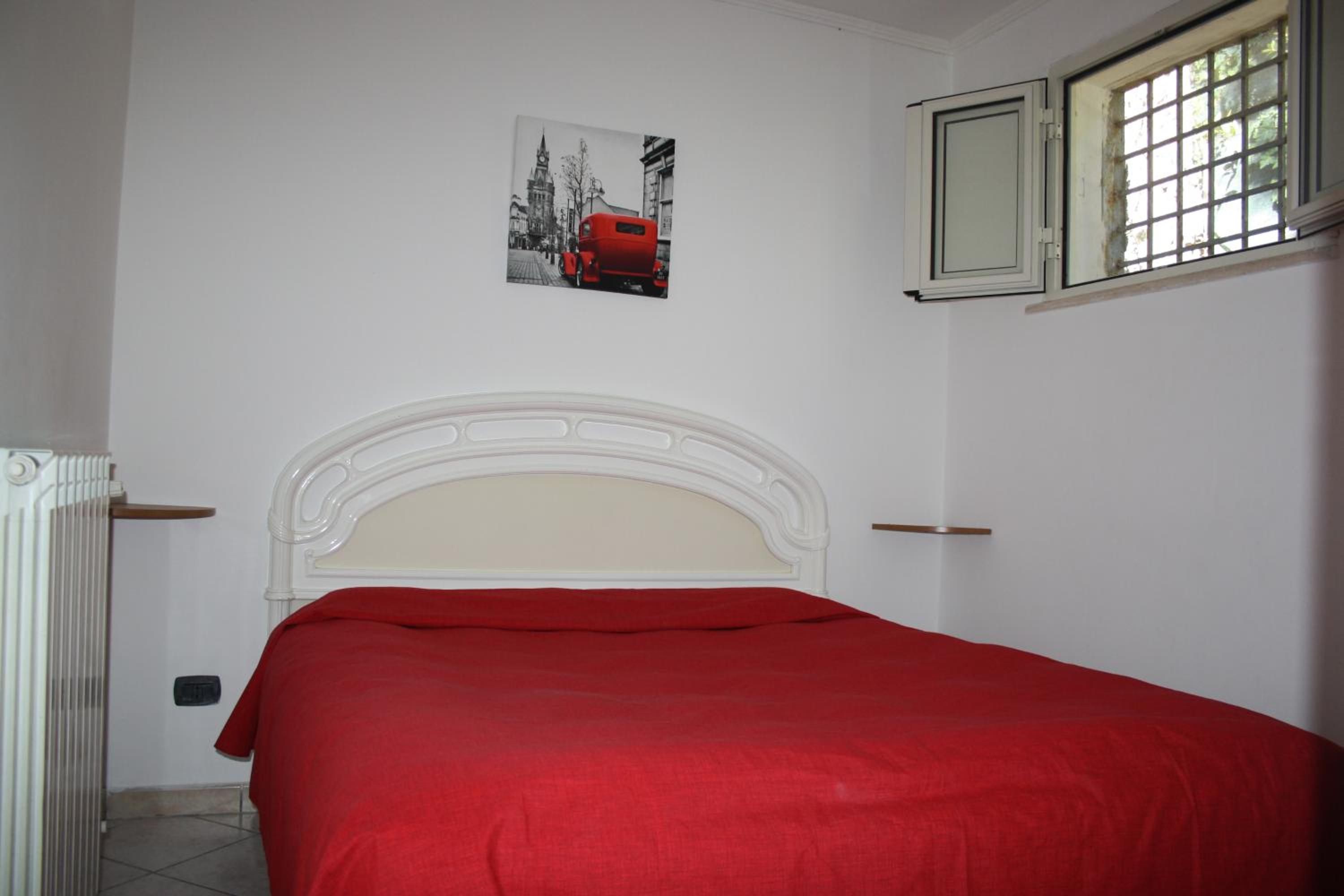 One-Bedroom Apartment With Garden View