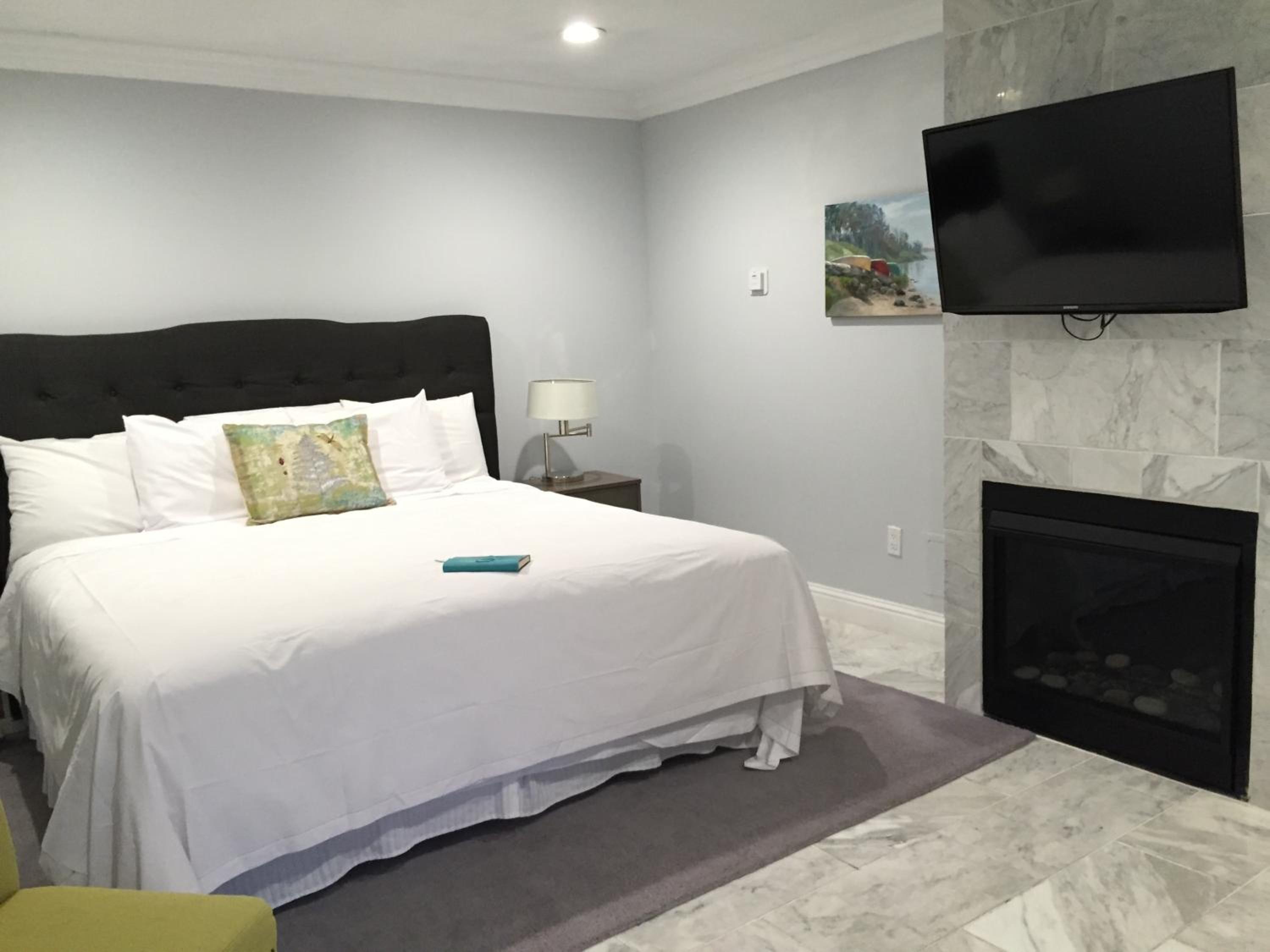 Luxury King Room