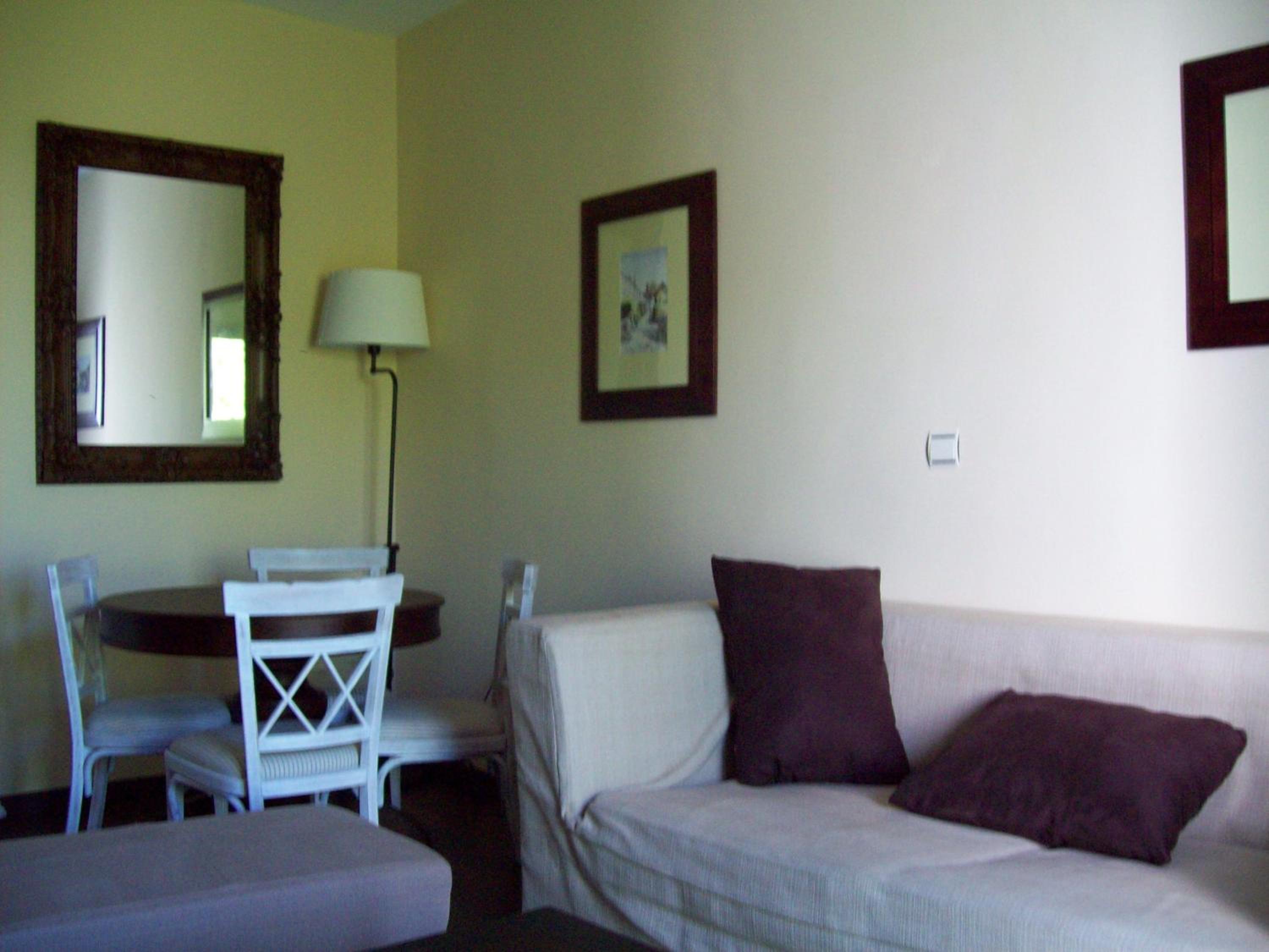 Family Suite - Photo 11