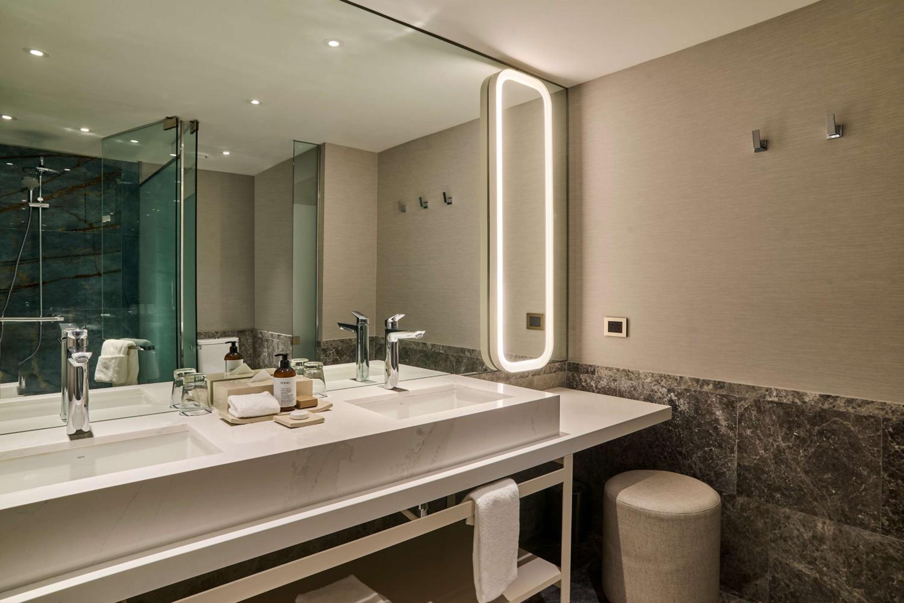 Executive King Room