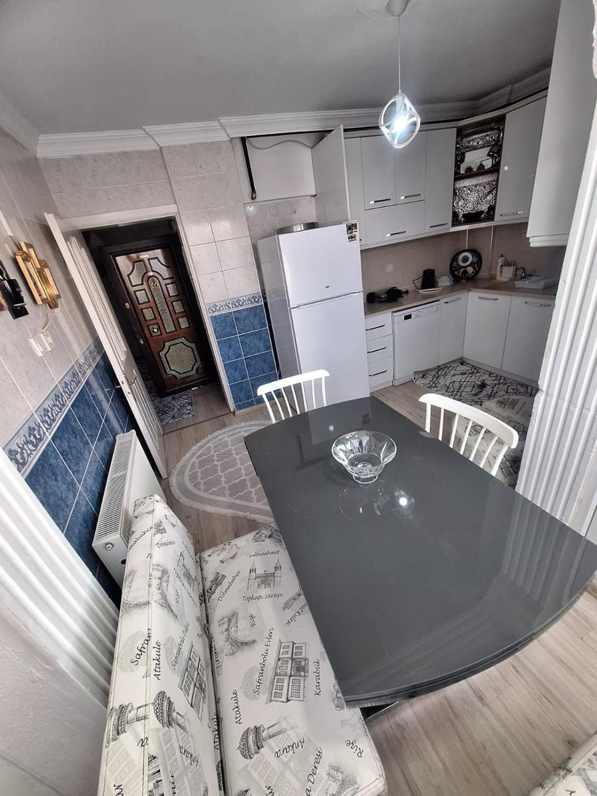 Three-Bedroom Apartment with Balcony