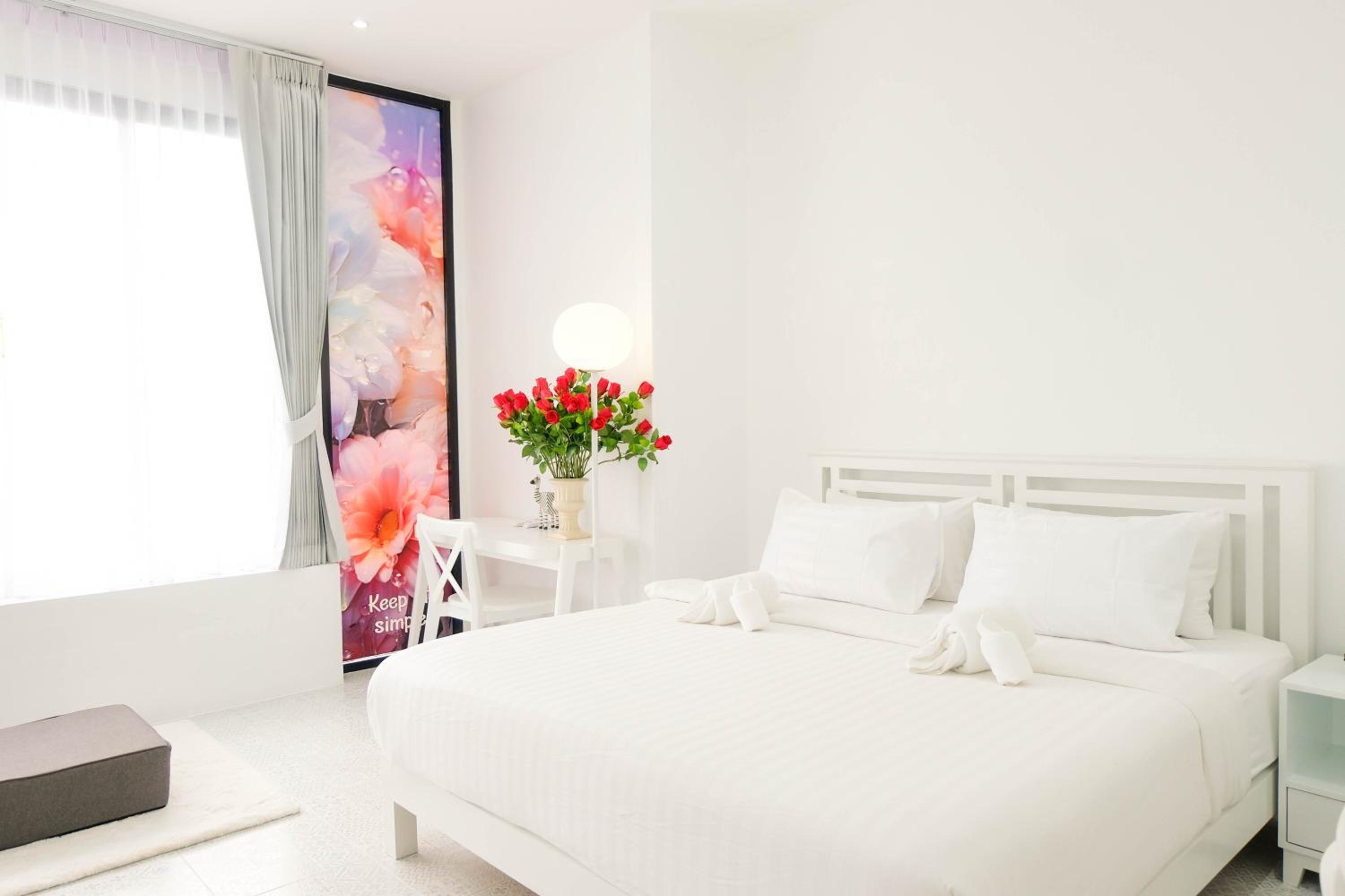 Executive Suite - Photo 11