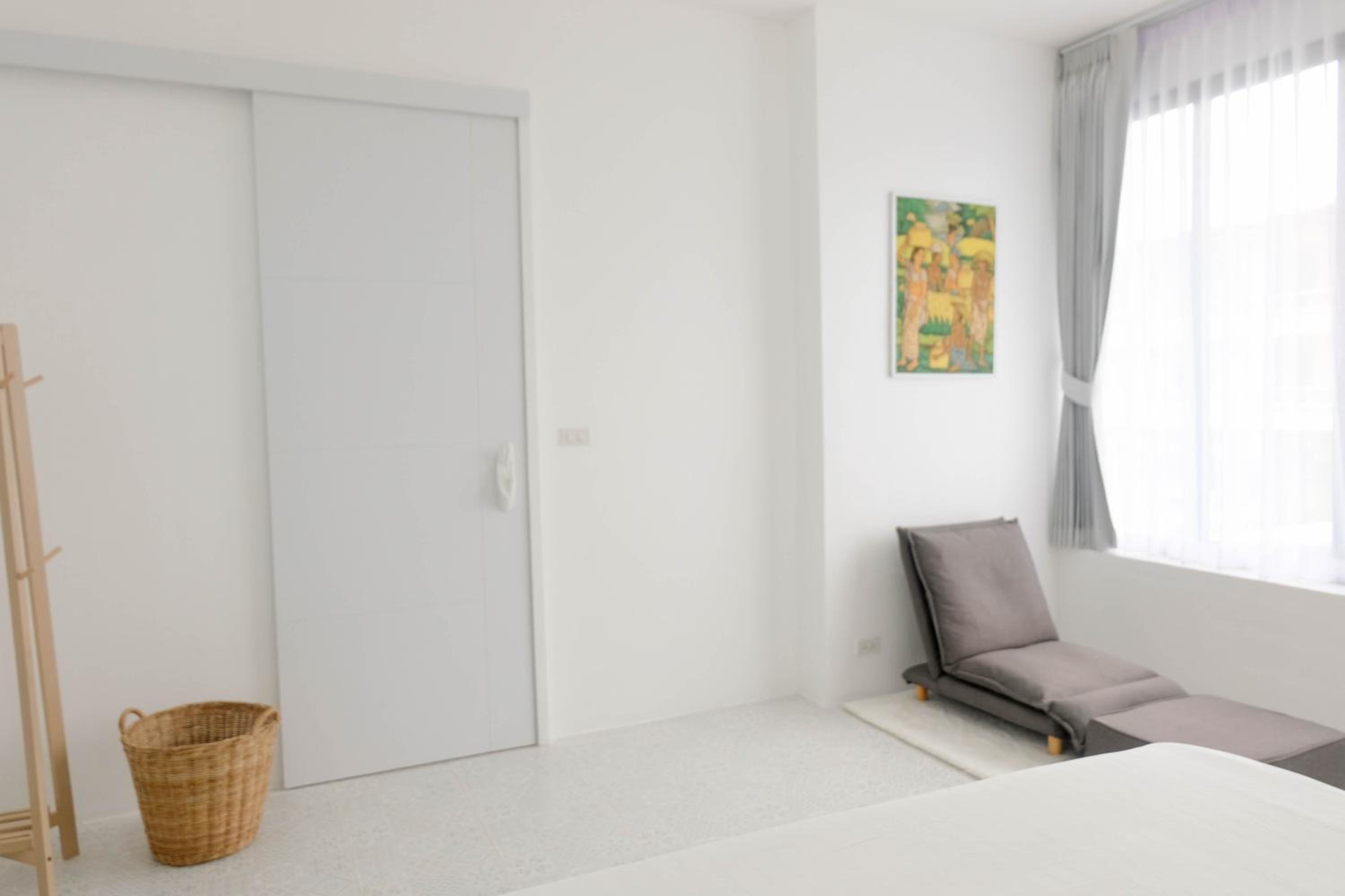 Executive Suite - Photo 6