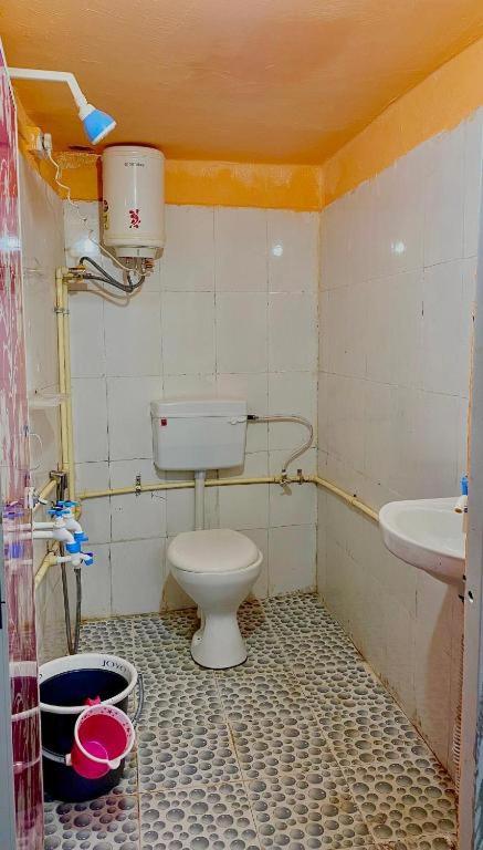 Budget Double Room - Photo 4