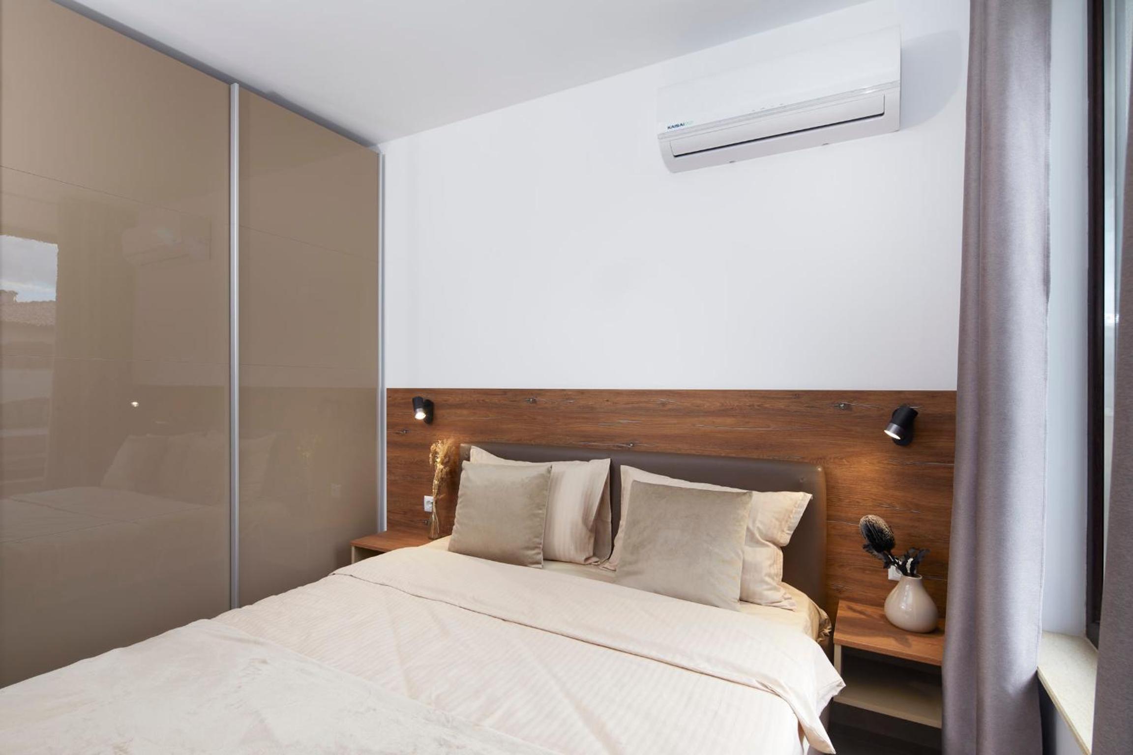 Deluxe One-Bedroom Apartment with Ocean View photo 2