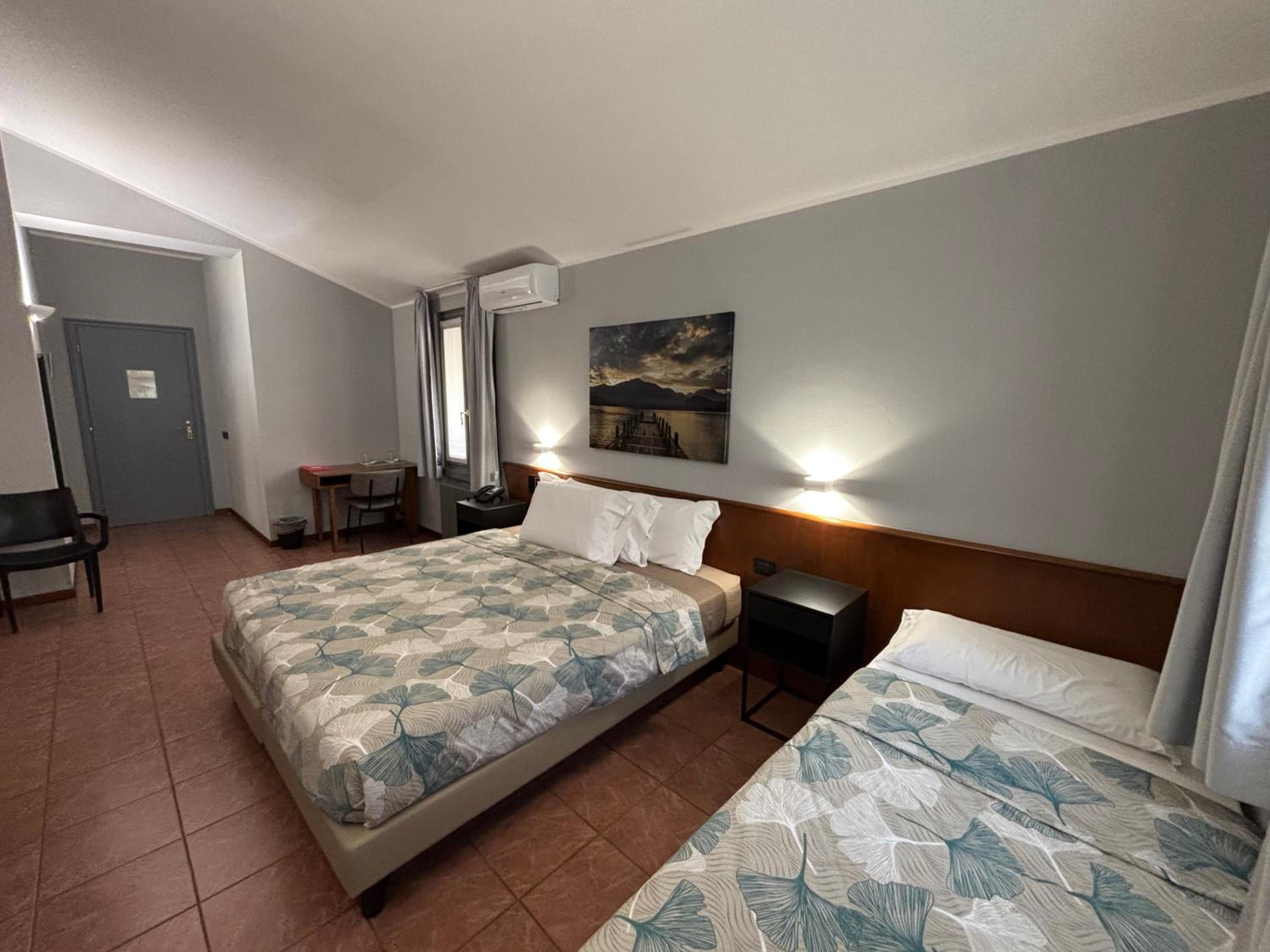Basic Triple Room
