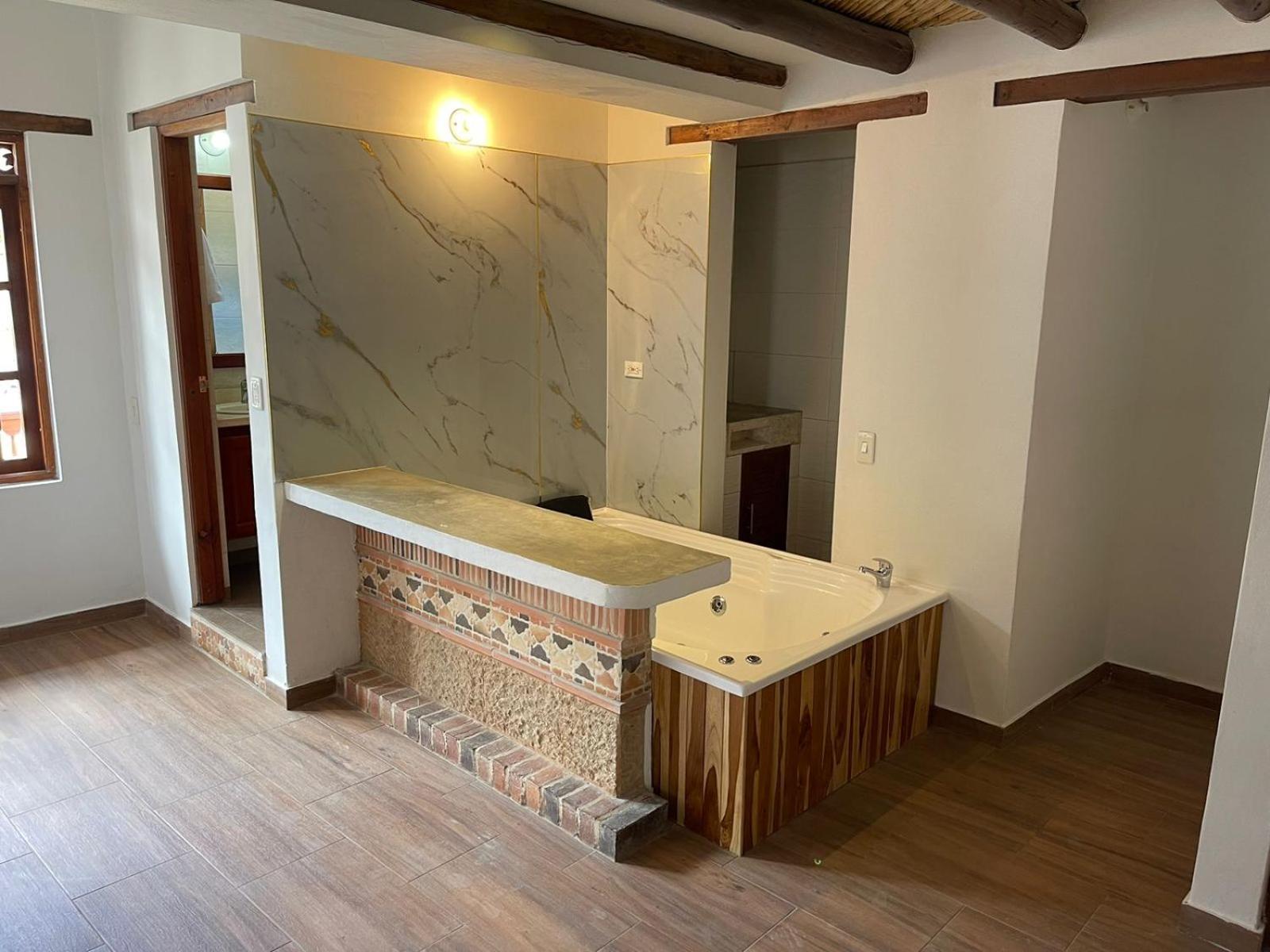King Suite with Spa Bath photo 3