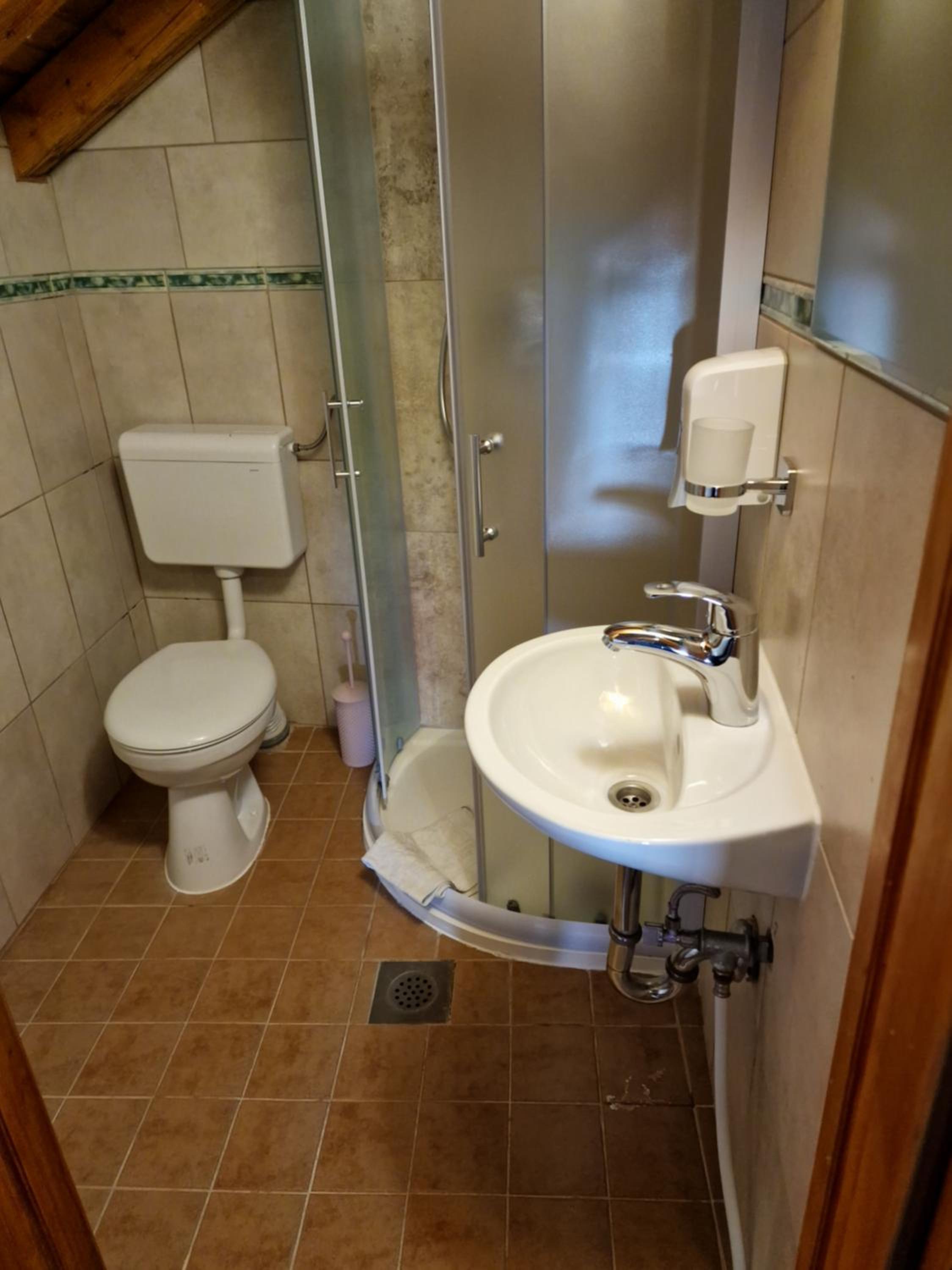 Single Room photo 2