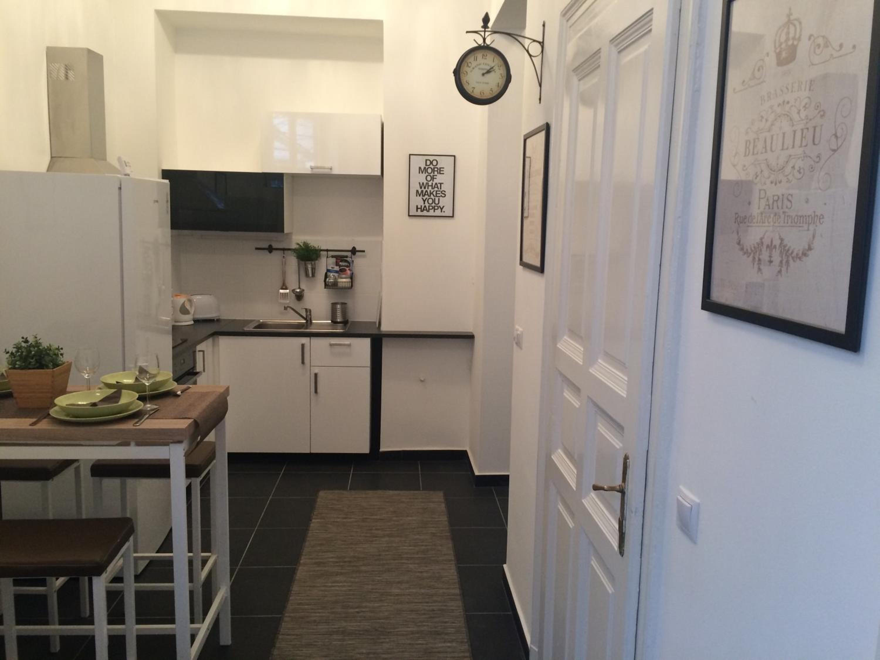Apartment - Photo 23