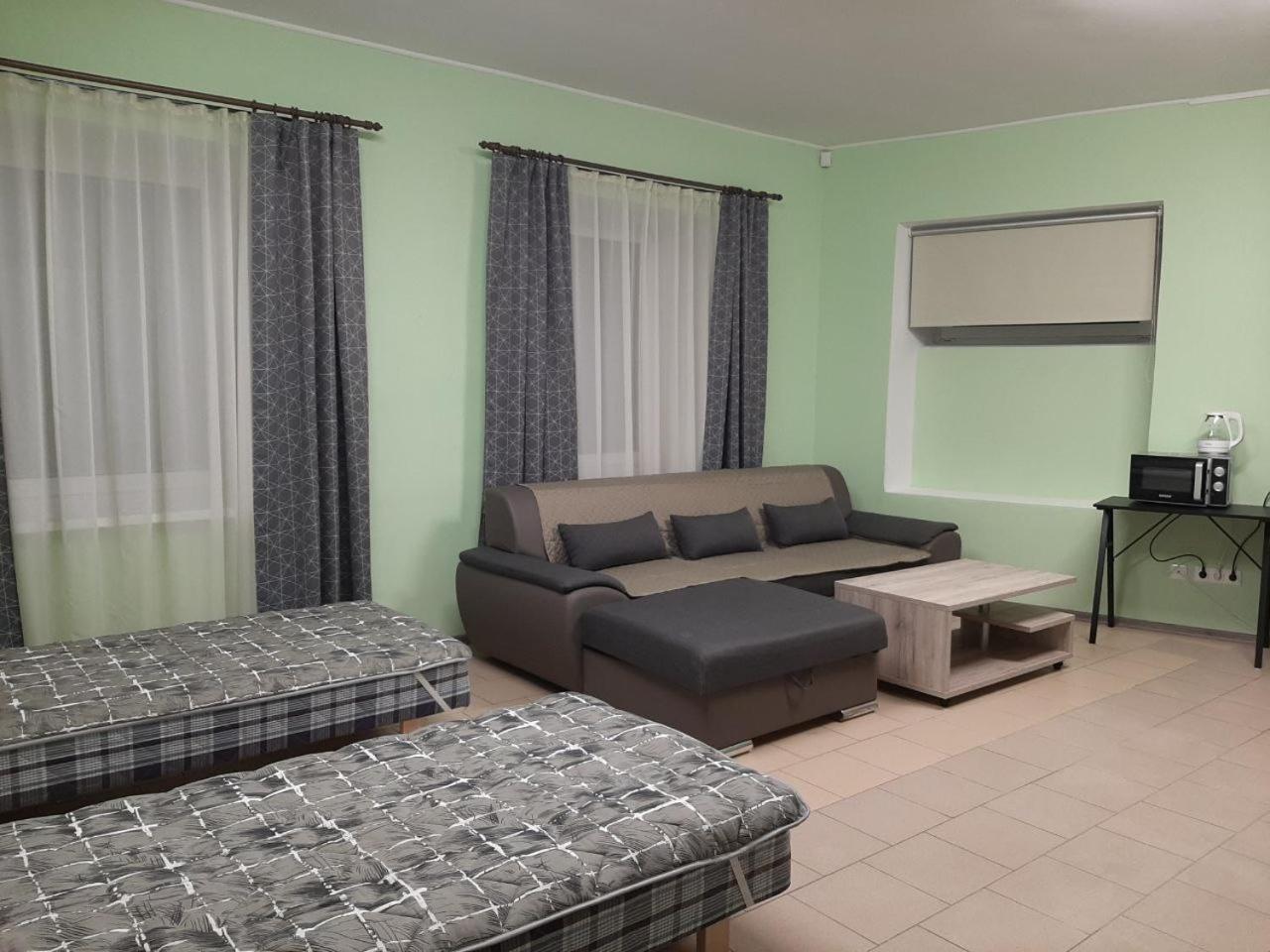 Quadruple Room with Private Bathroom photo 3
