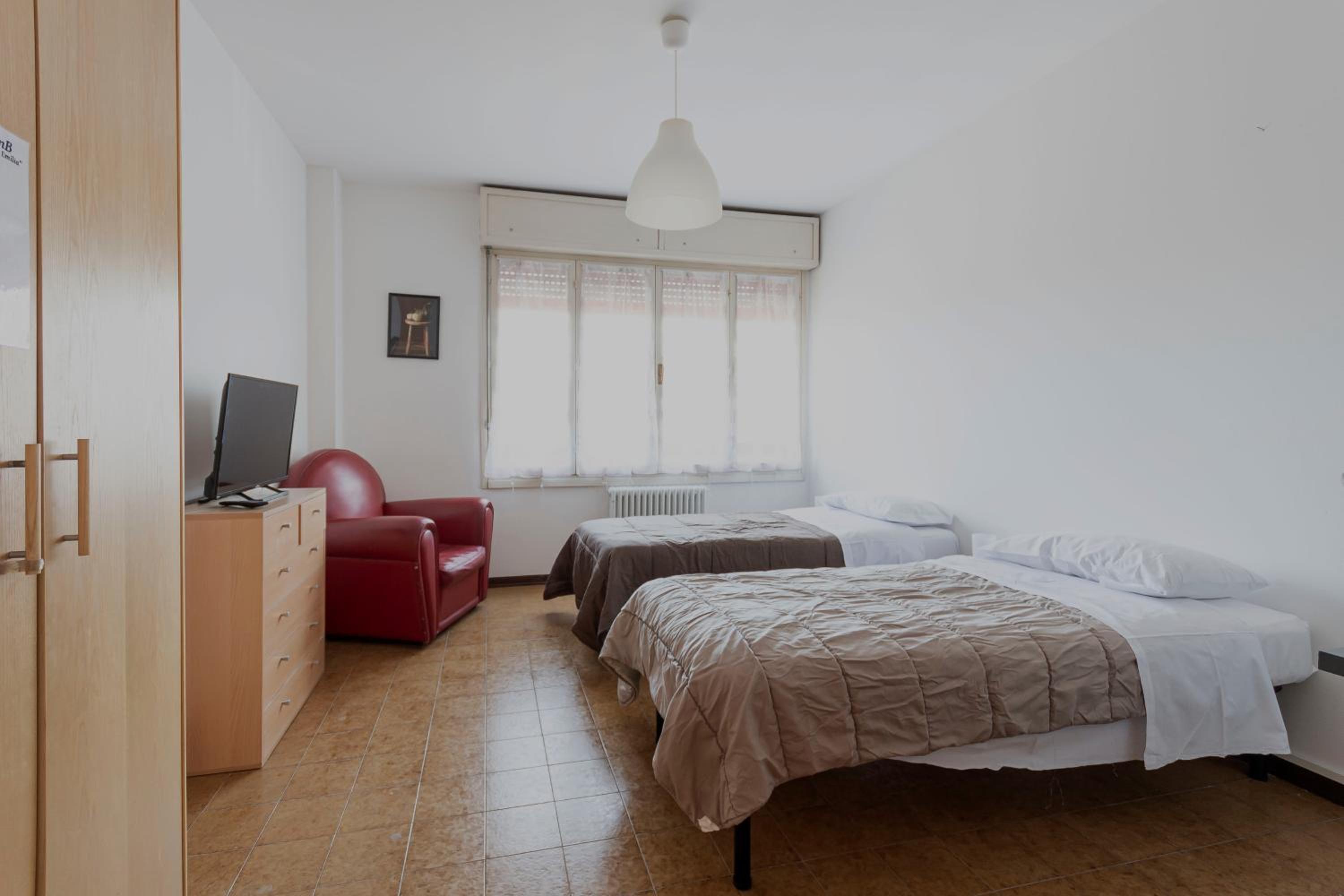 Double or Twin Room with Shared Bathroom photo 3