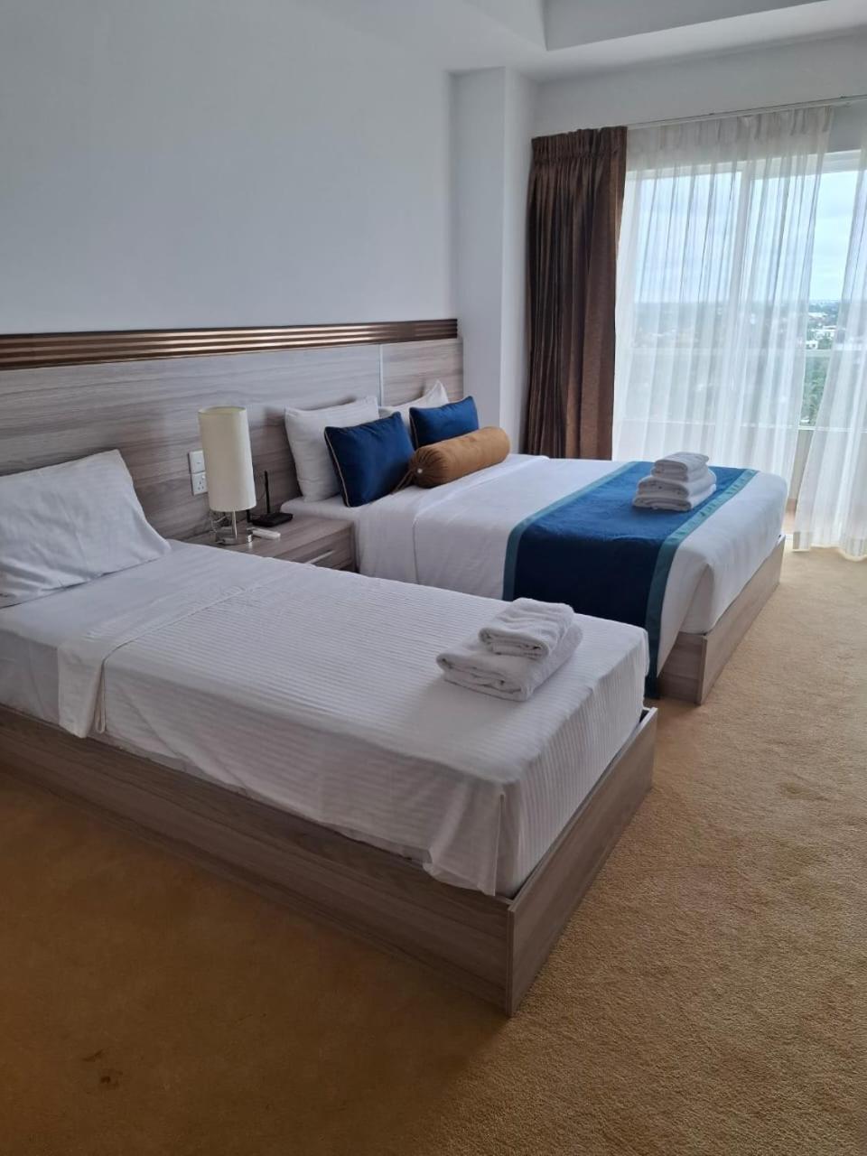 Deluxe Triple Room with Sea View photo 2