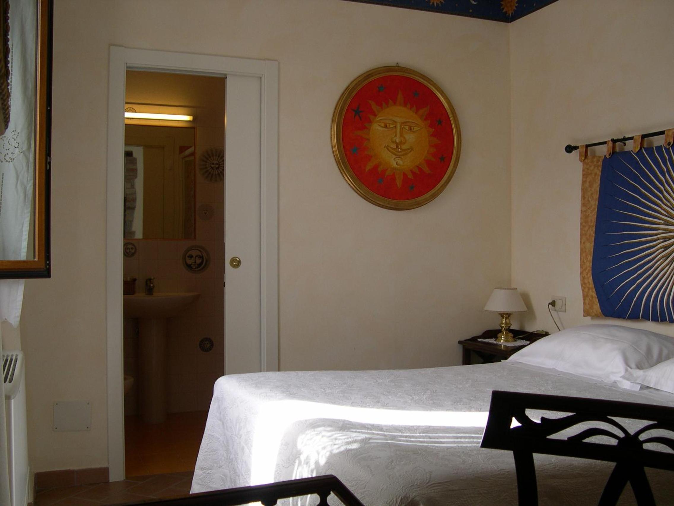 Basic Double Room photo 2
