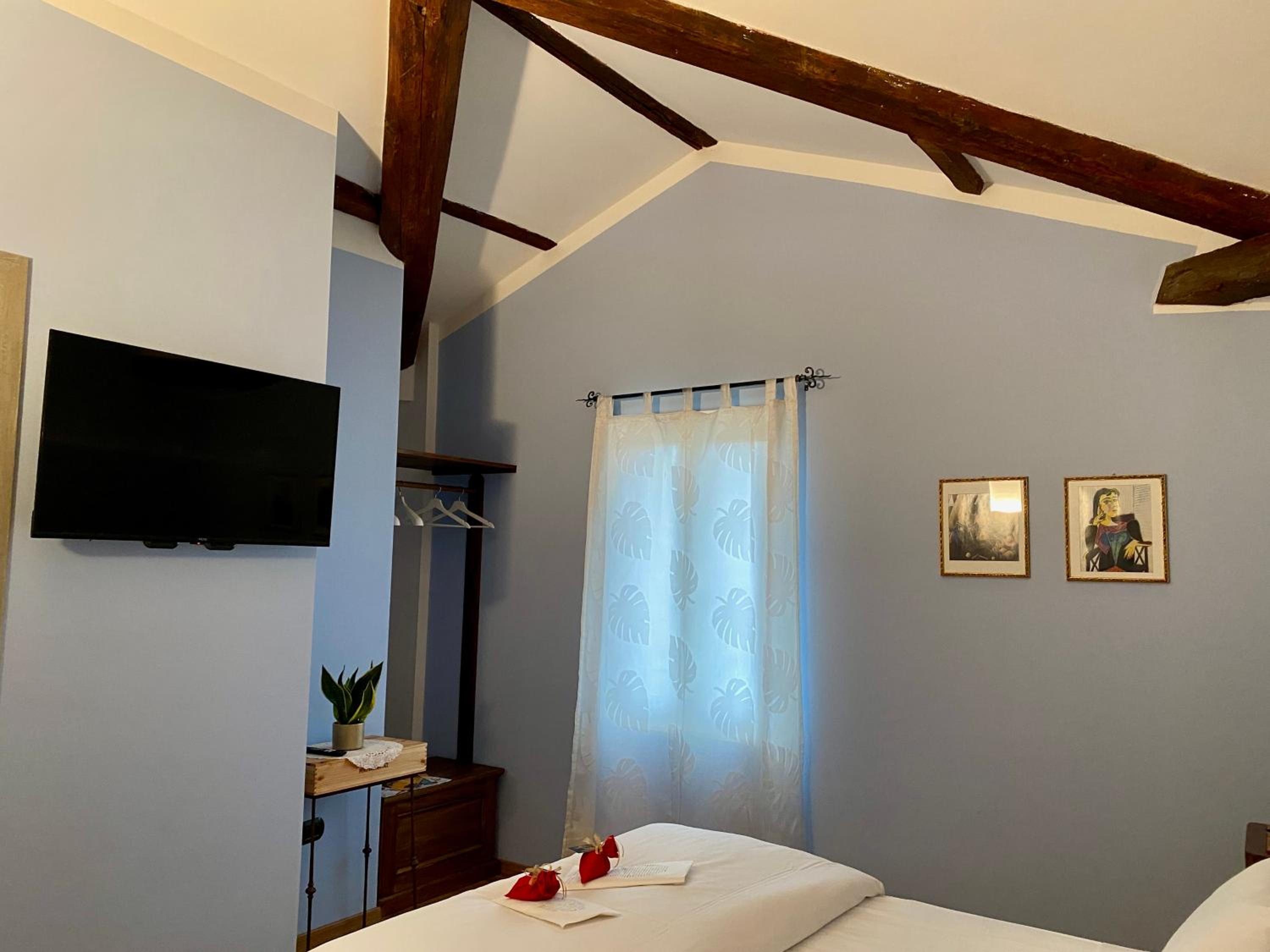 King Room with Garden View photo 3