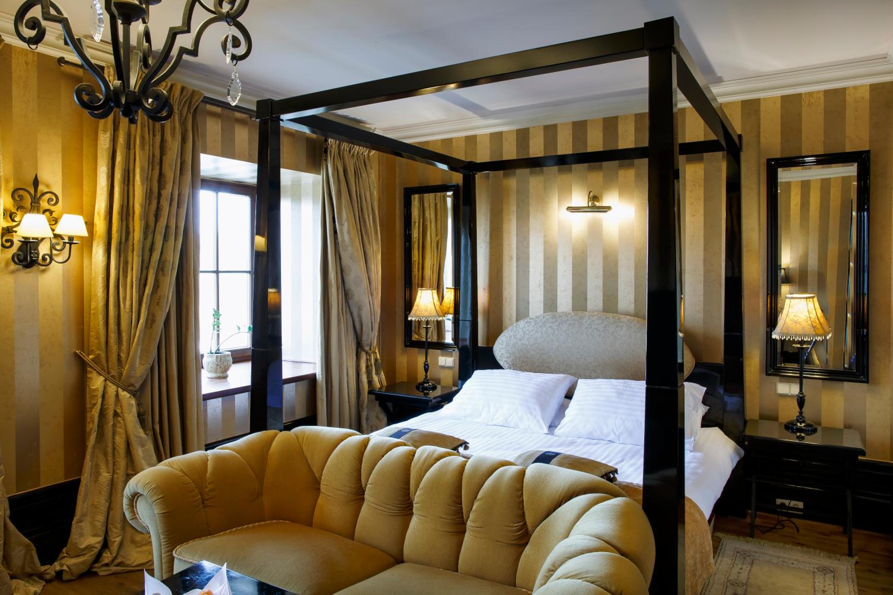 Deluxe Double or Single Room - Photo 10