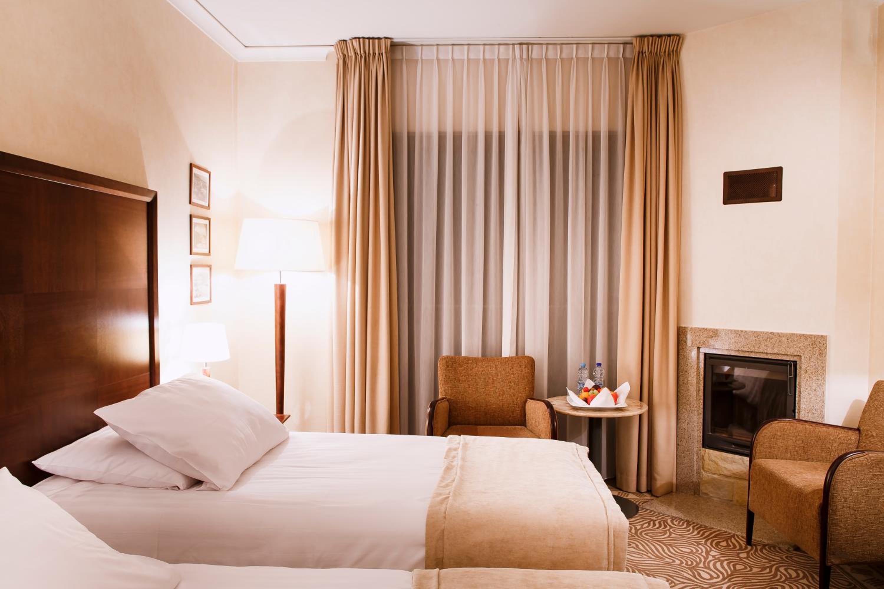 Classic Twin Room - Photo 6