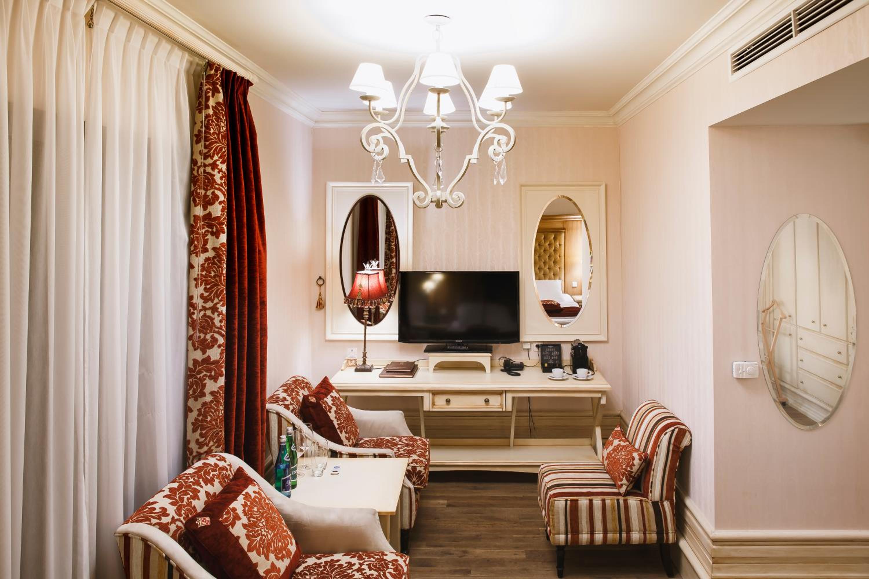 Deluxe Double or Single Room - Photo 7