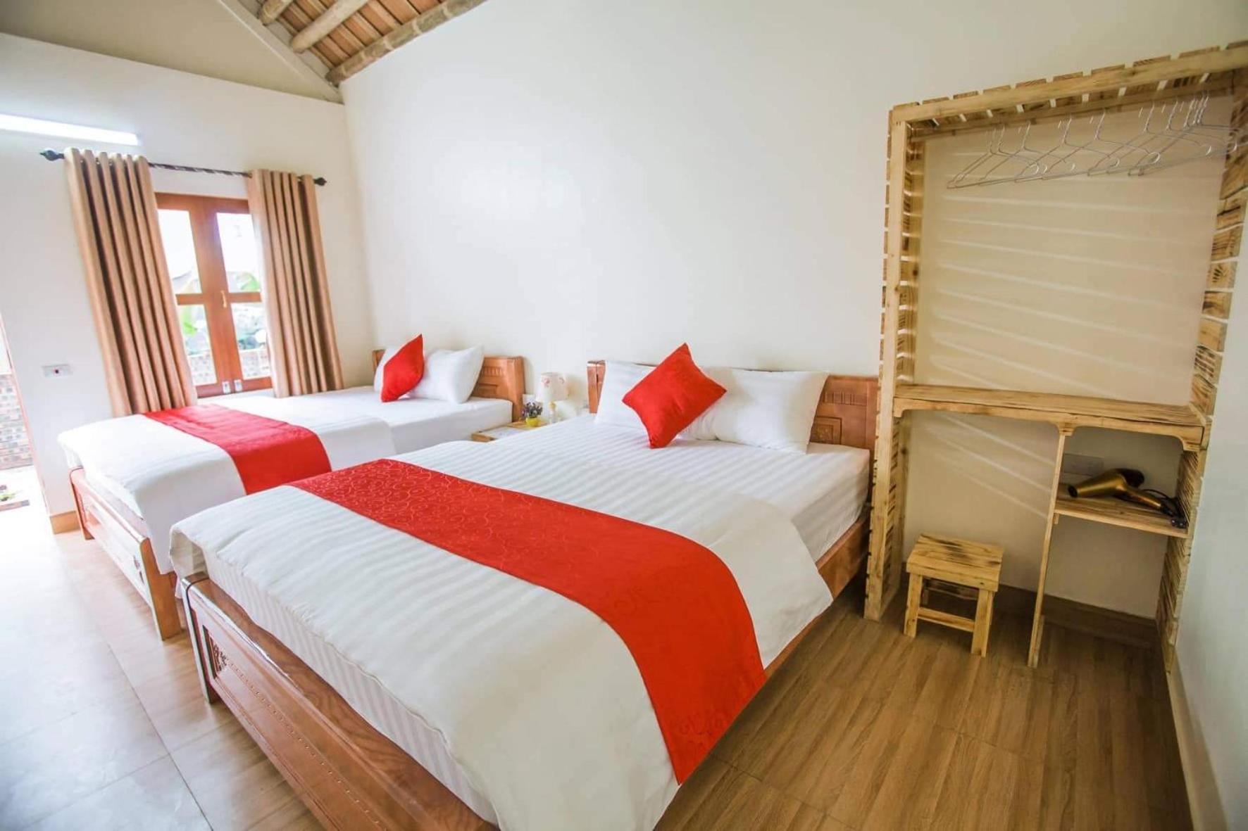 Double Room with Two Double Beds photo 2