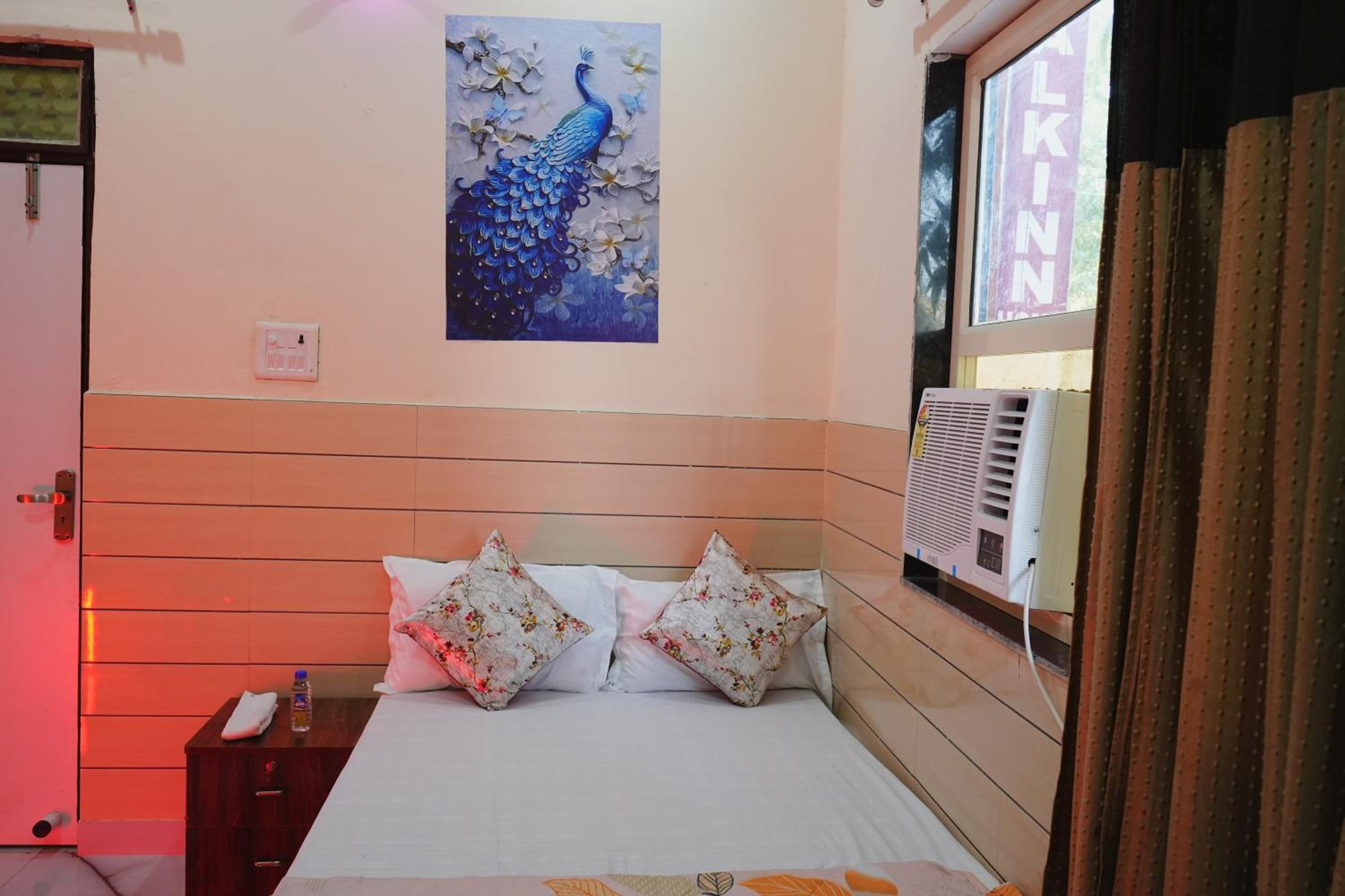 Deluxe Single Room photo 3