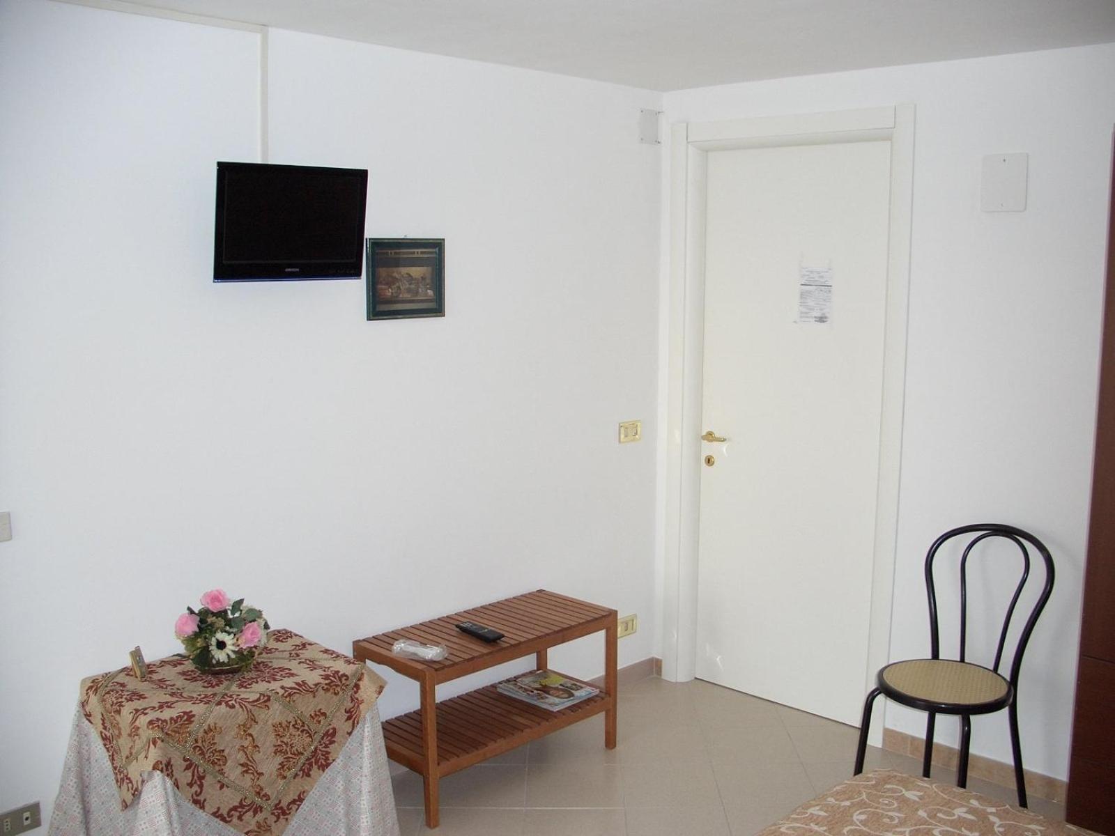 Double or Twin Room photo 2