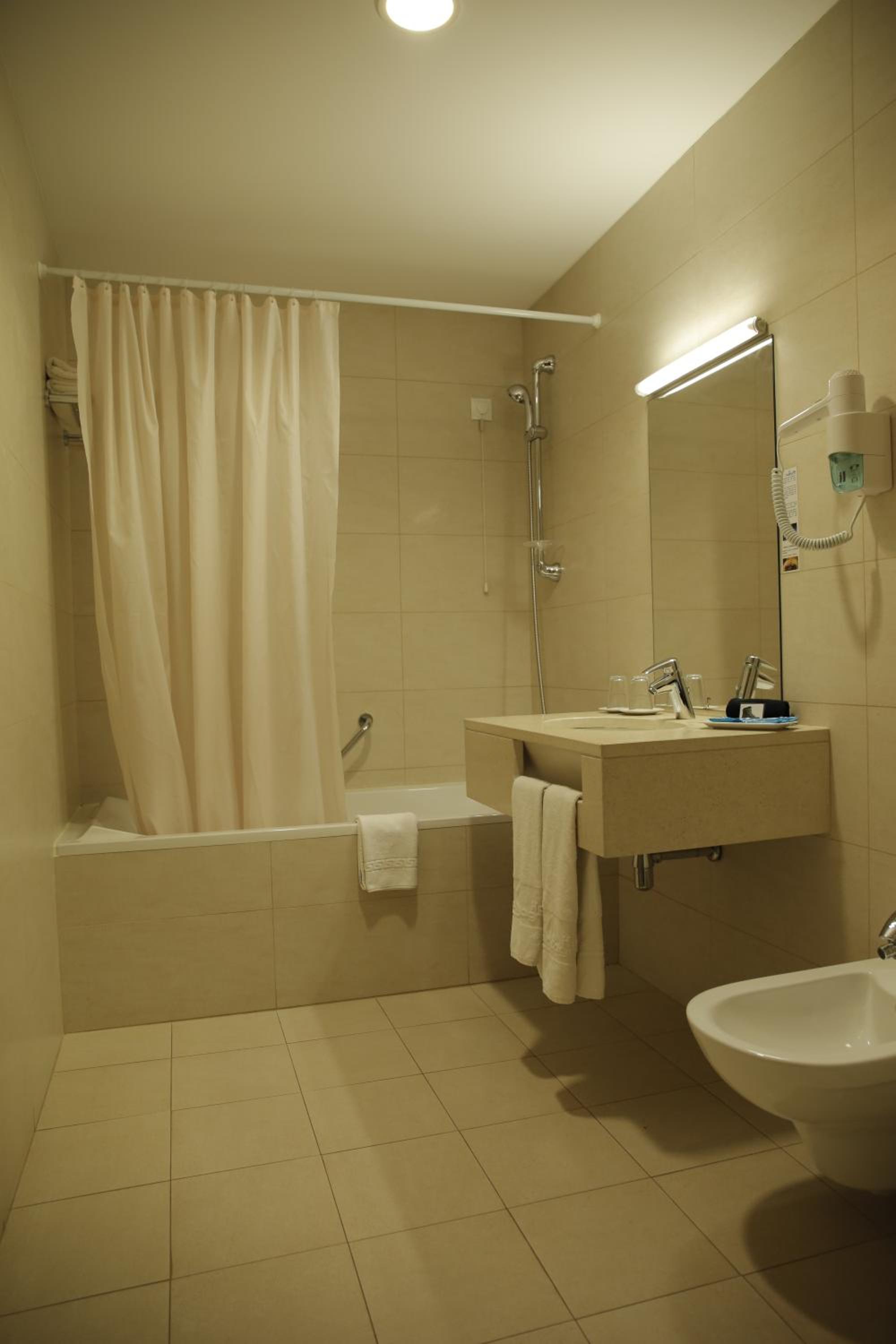 Double or Twin with Balcony or Terrace - Photo 3
