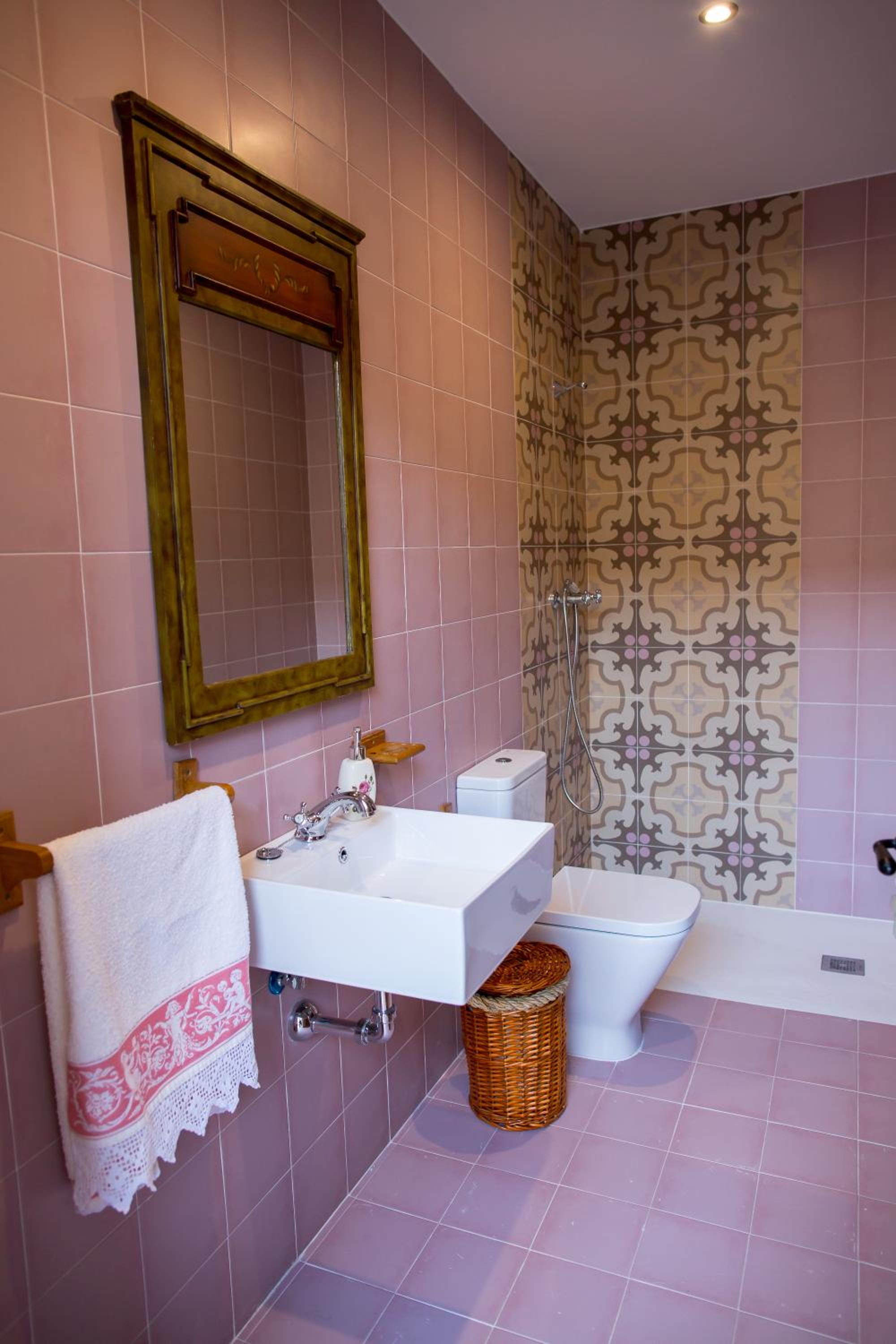Standard Twin Room with Garden View photo 3