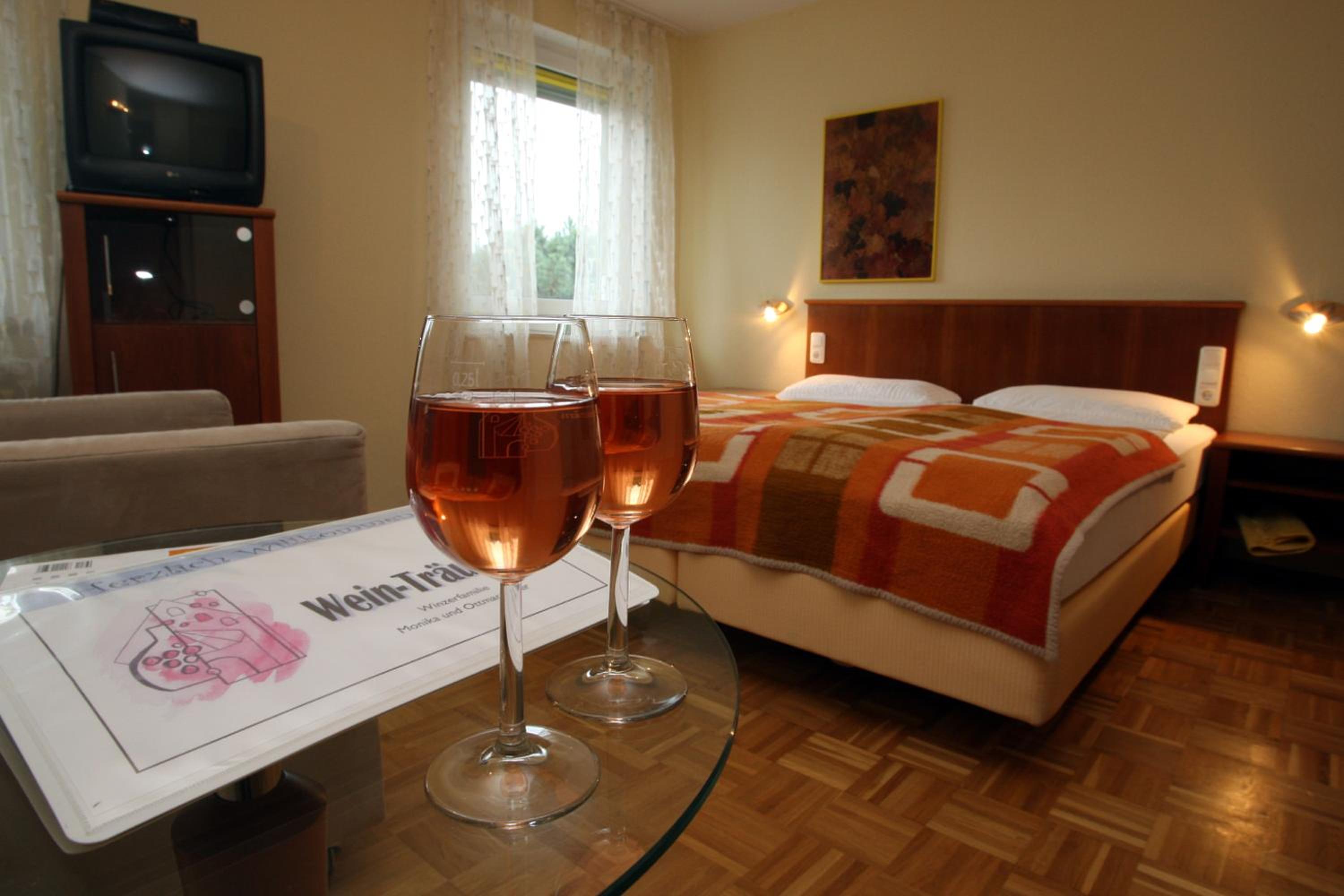 Standard Double Room photo 3
