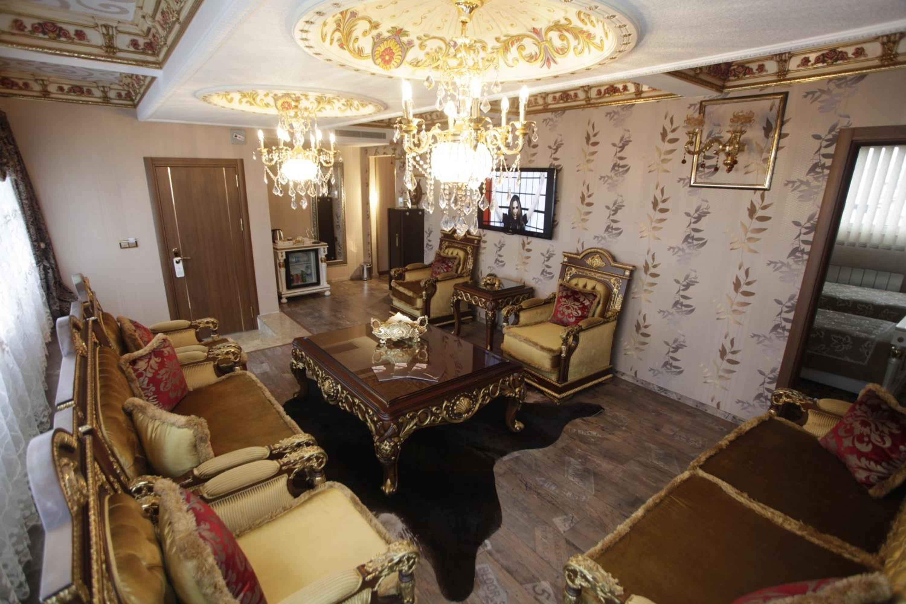 Deluxe Family Room with Sea View photo 3