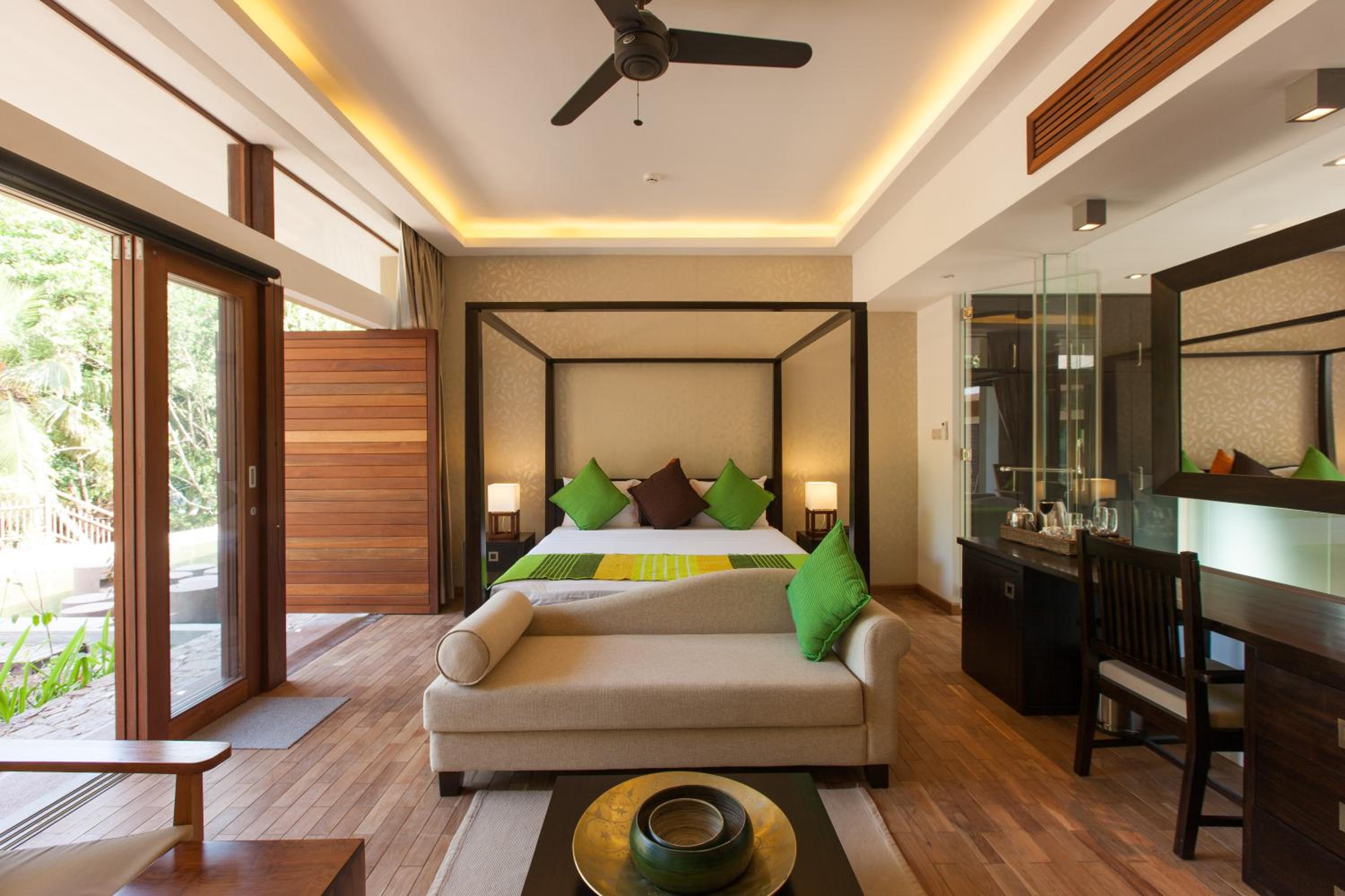 Villa photo 2