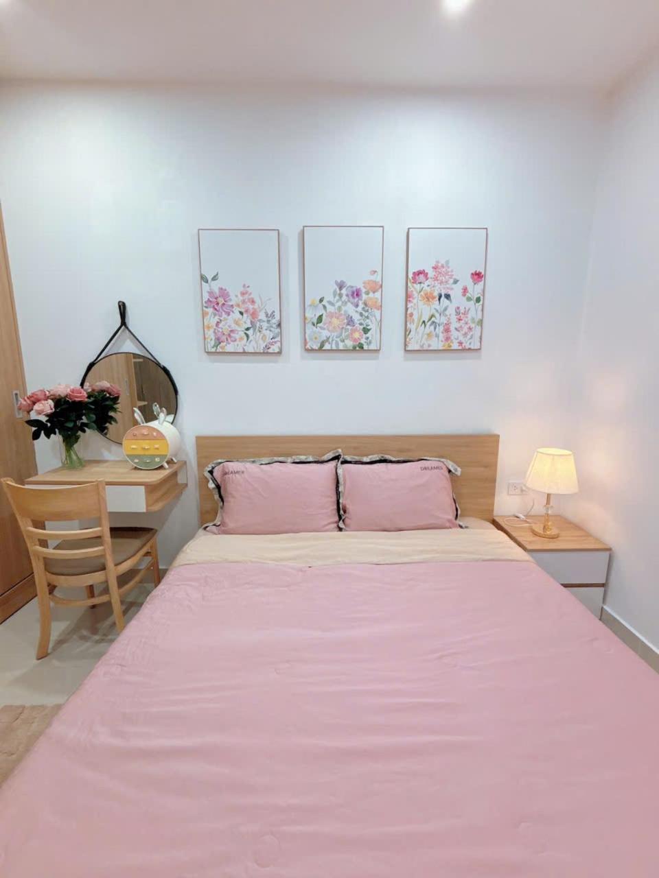 Two-Bedroom Apartment with Balcony photo 3