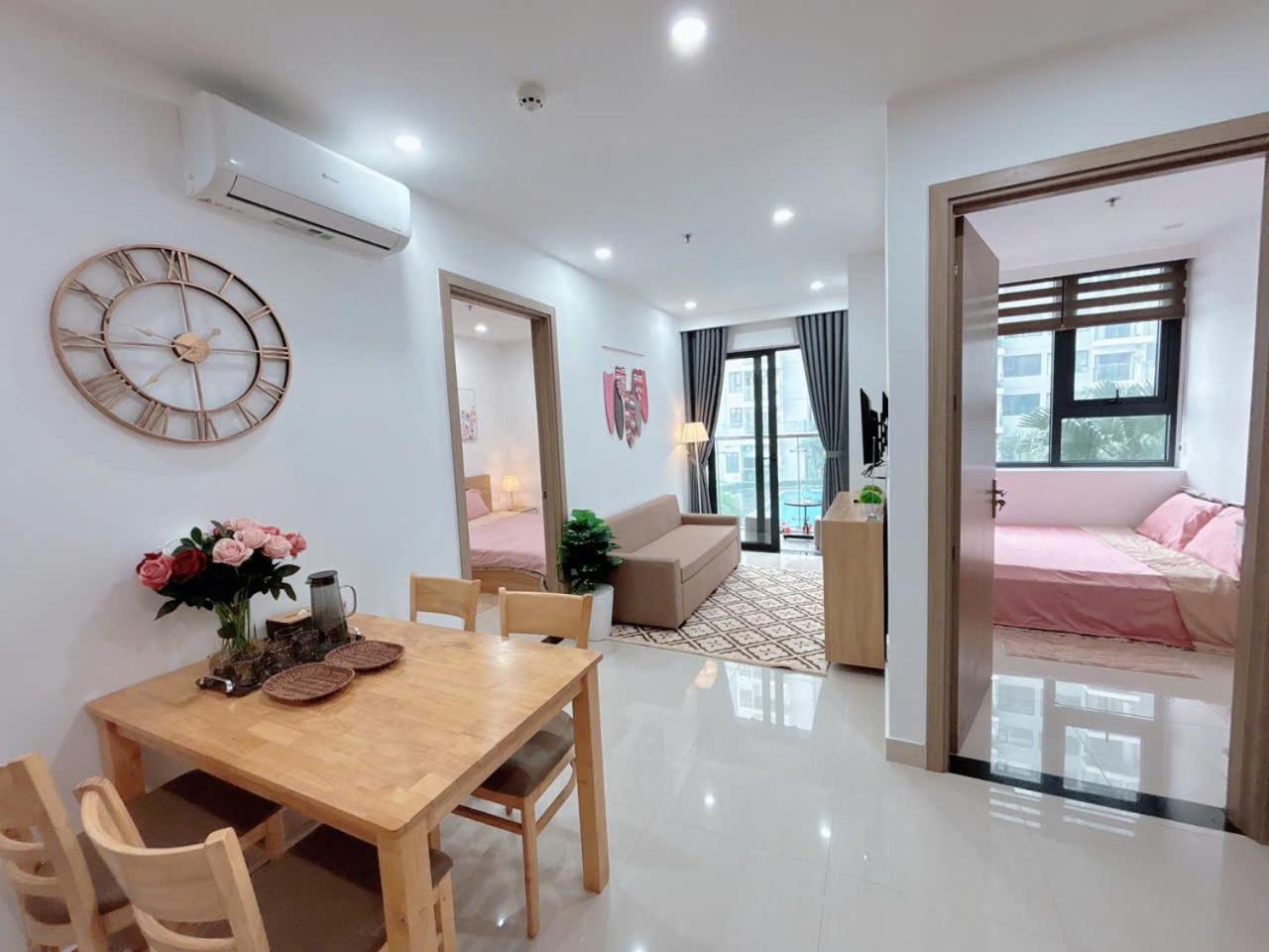 Two-Bedroom Apartment with Balcony photo 1