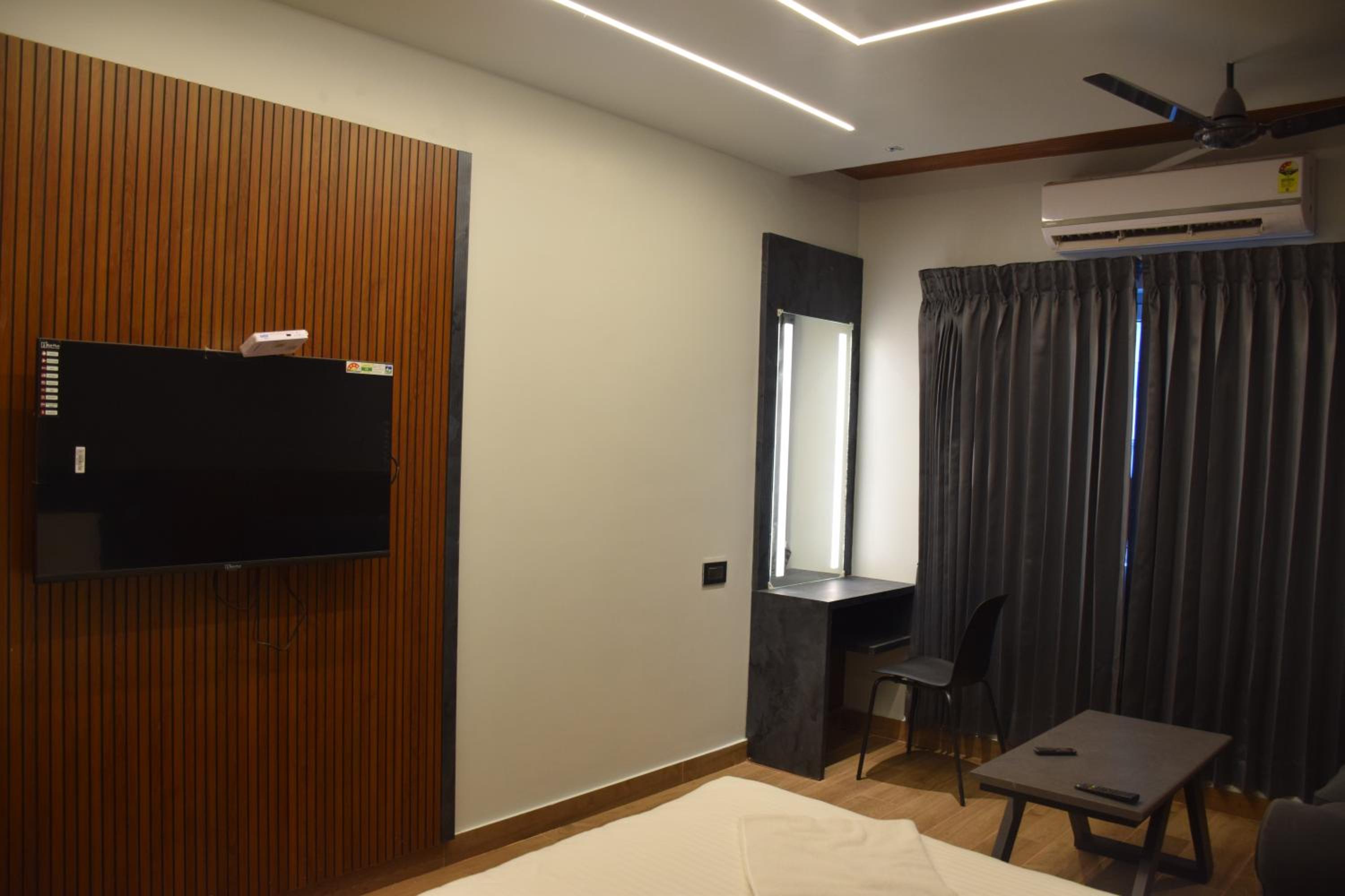 Deluxe Double Room - Photo 5