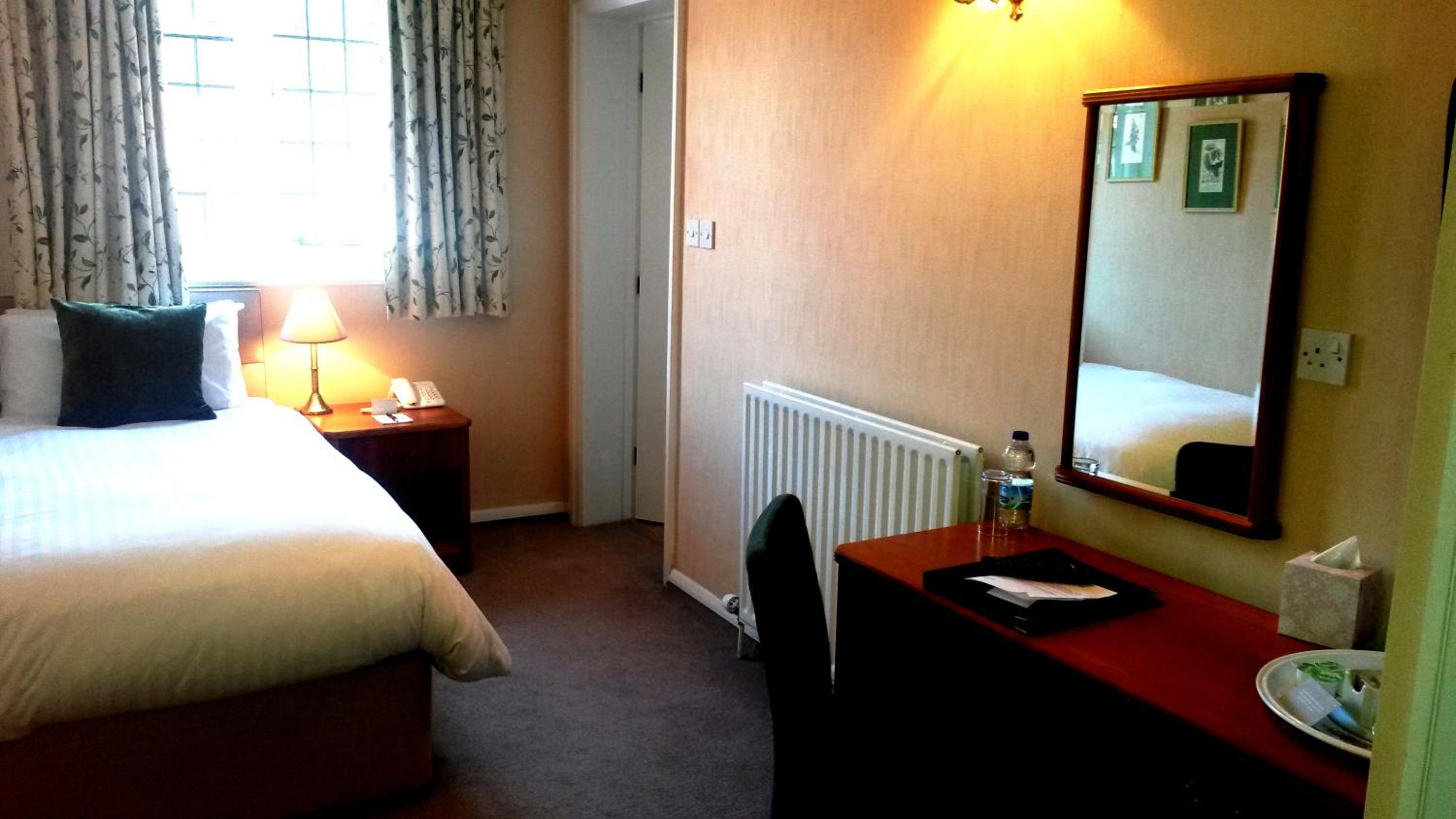 Single Room photo 3